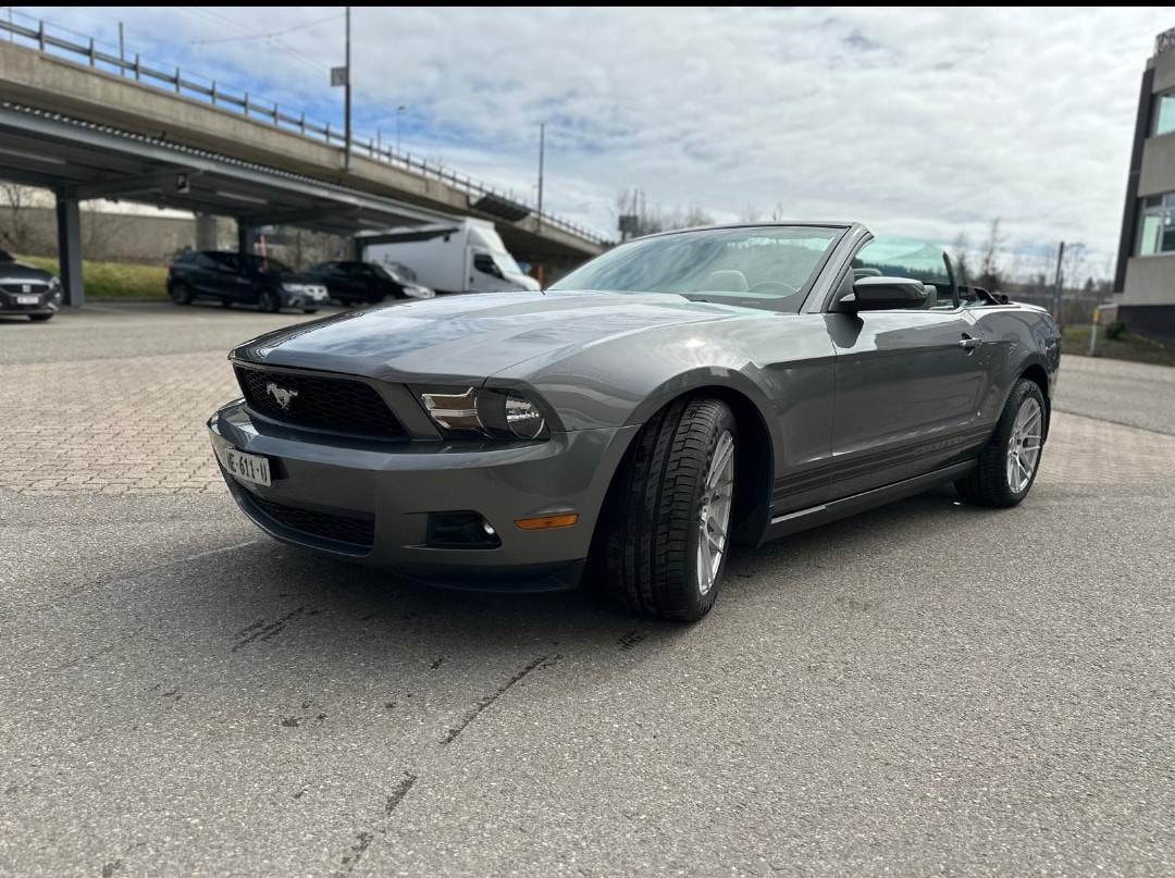 FORD MUSTANG-image-0