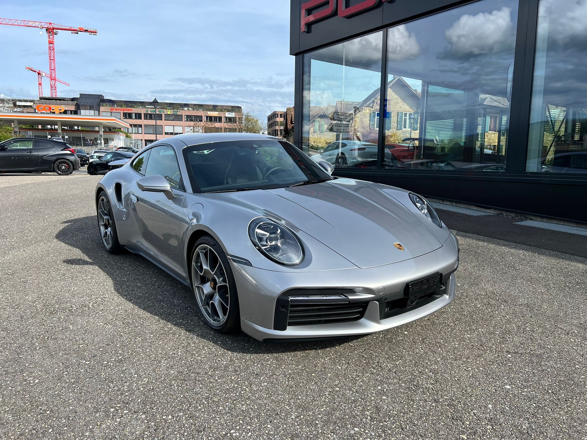 PORSCHE 911 Turbo S PDK-image-1