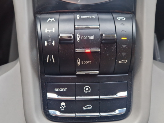 PORSCHE Cayenne Diesel-image-13