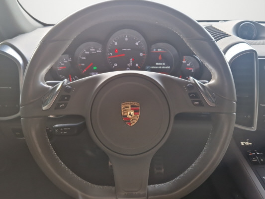 PORSCHE Cayenne Diesel-image-8