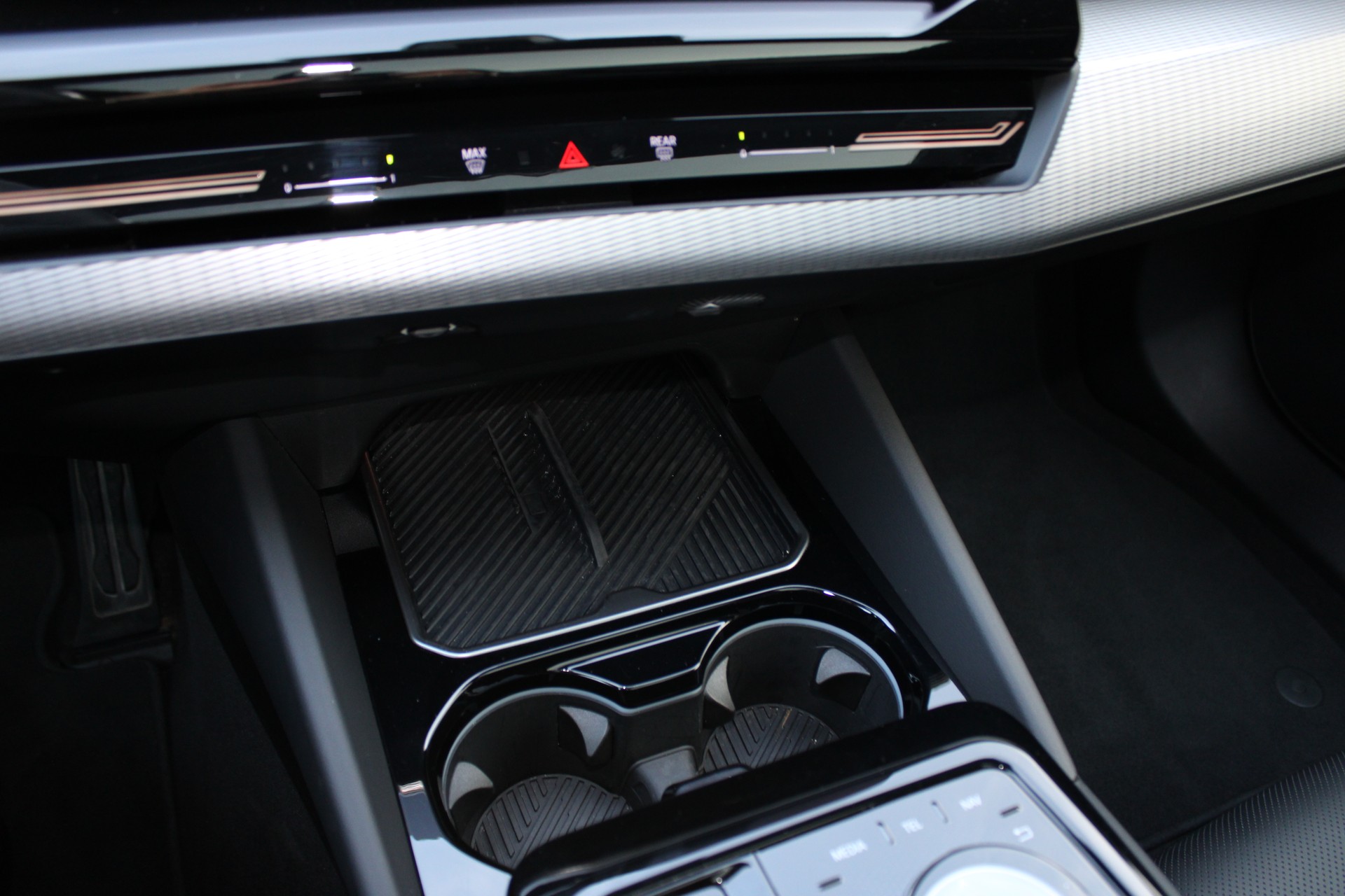 BMW 520d xDrive Touring M Sport-image-9