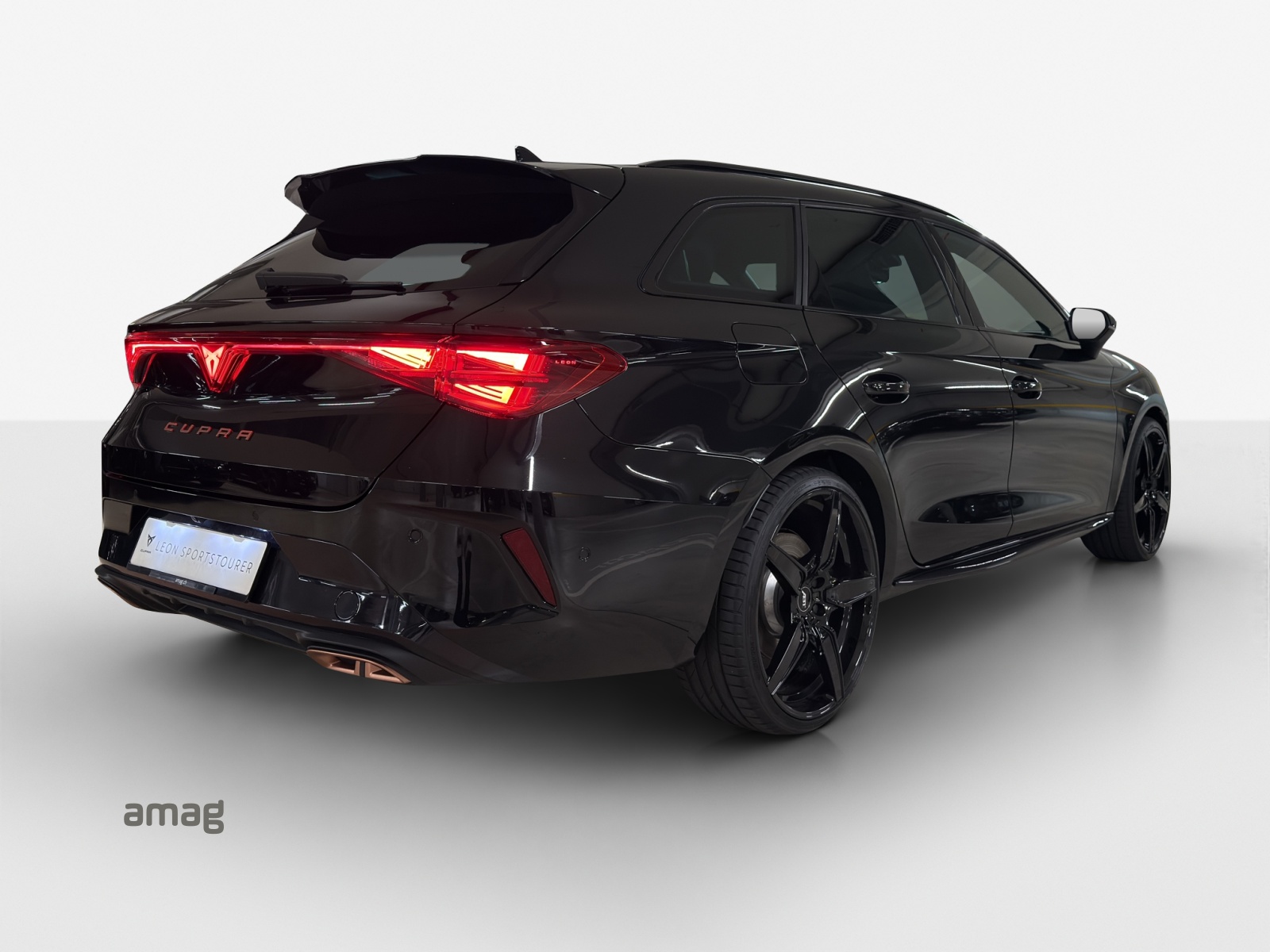 CUPRA LEON ST 1.5 e-HYBRID pHEV Black SymphonyDSG-image-4