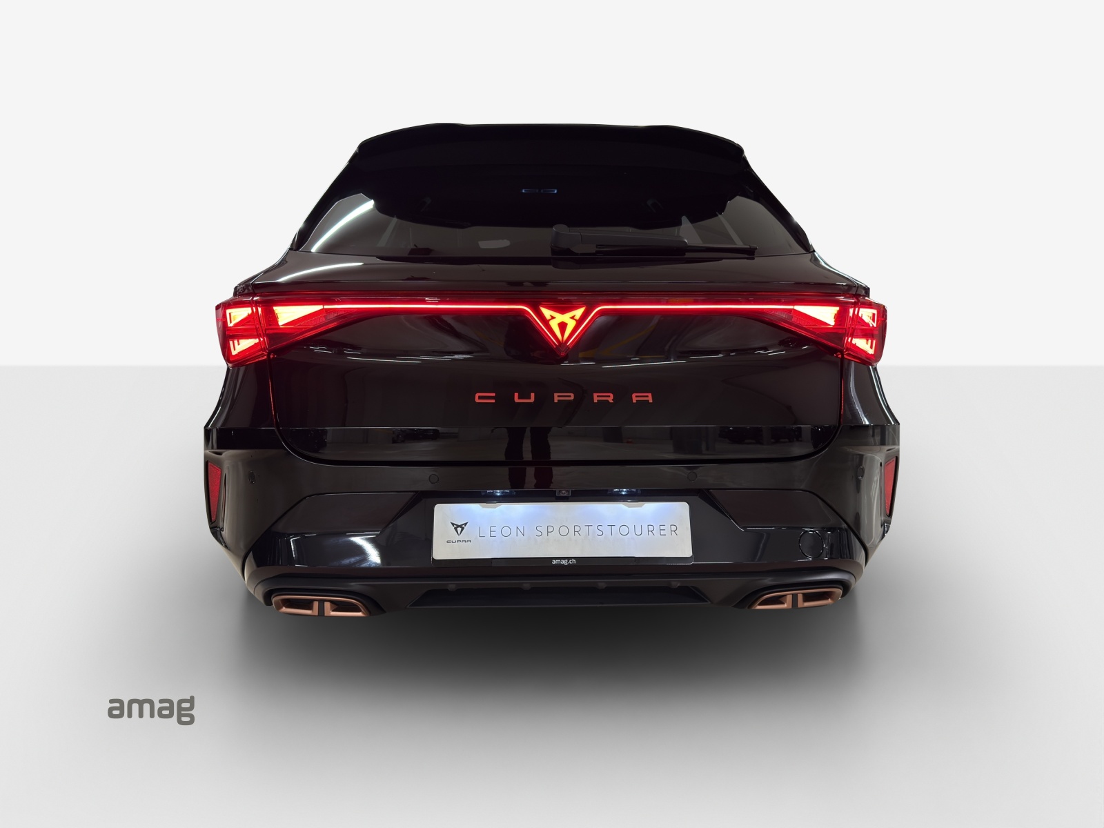 CUPRA LEON ST 1.5 e-HYBRID pHEV Black SymphonyDSG-image-3