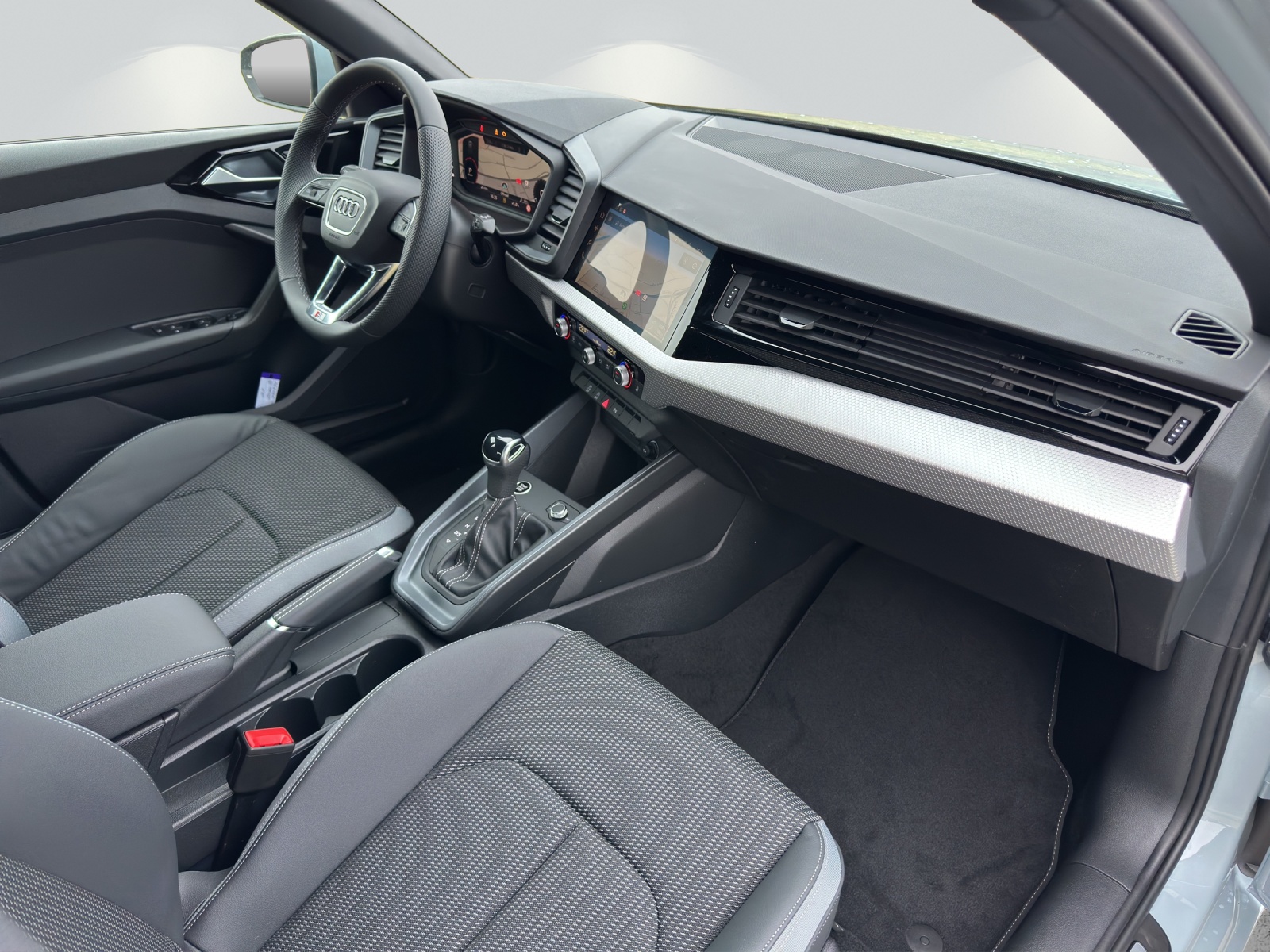 AUDI A1 Sportback 30 TFSI Attraction S-tronic-image-7