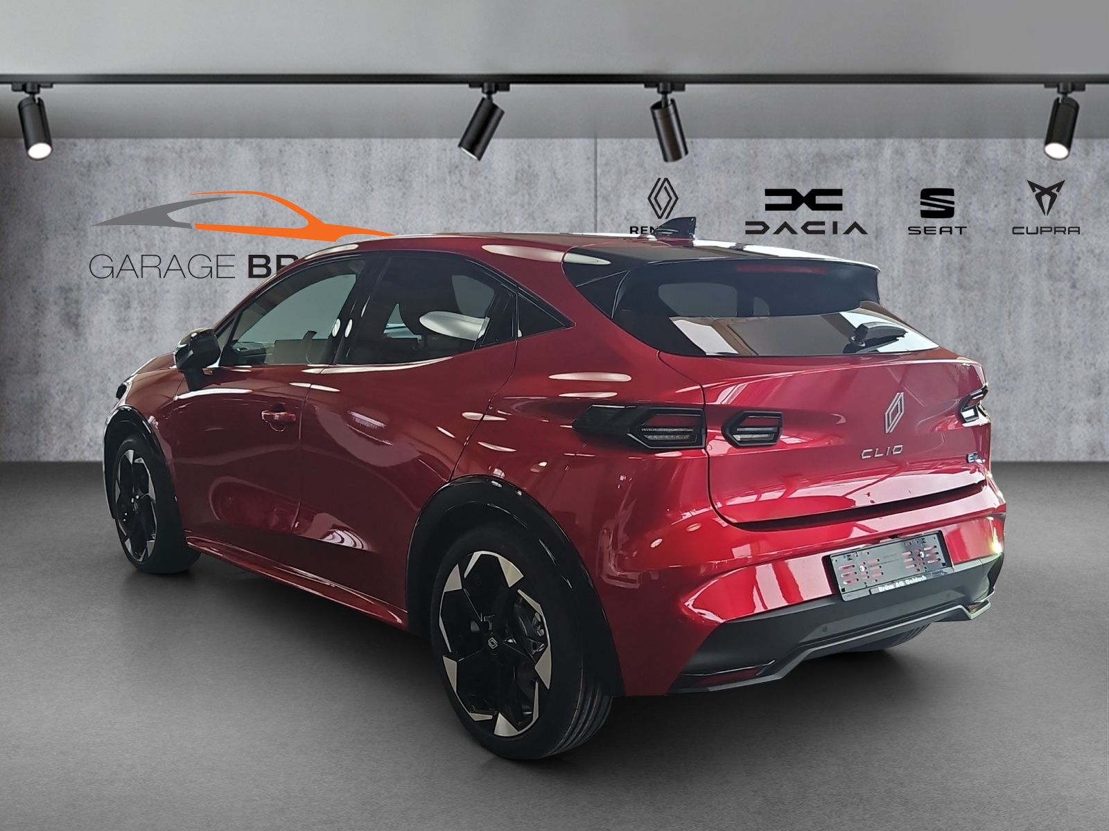 RENAULT Clio 1.8 E-Tech Techno-image-3
