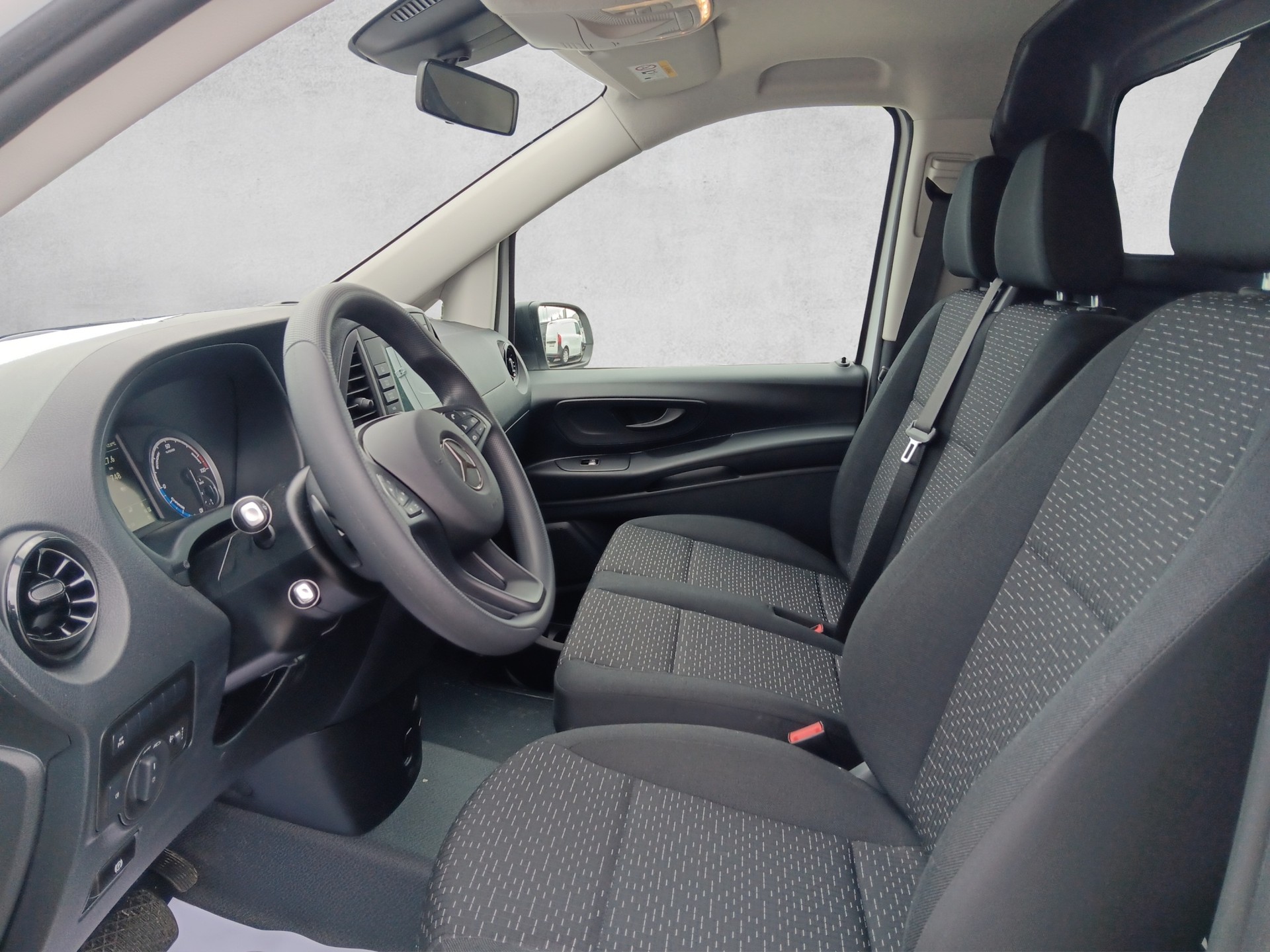 MERCEDES-BENZ eVito 112 KA 3430mm E-image-8