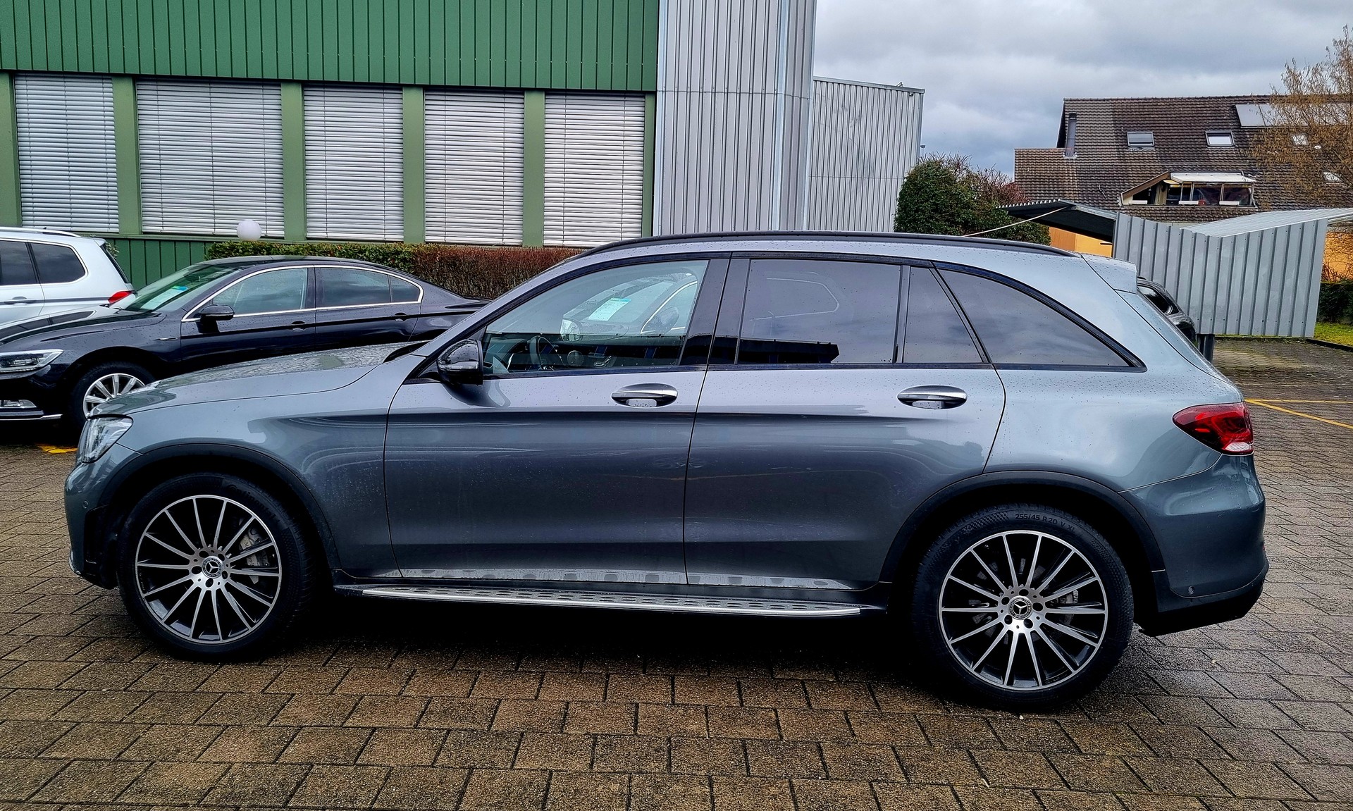 MERCEDES-BENZ GLC 300 d AMG Line Plus 4Matic 9G-Tronic-image-1