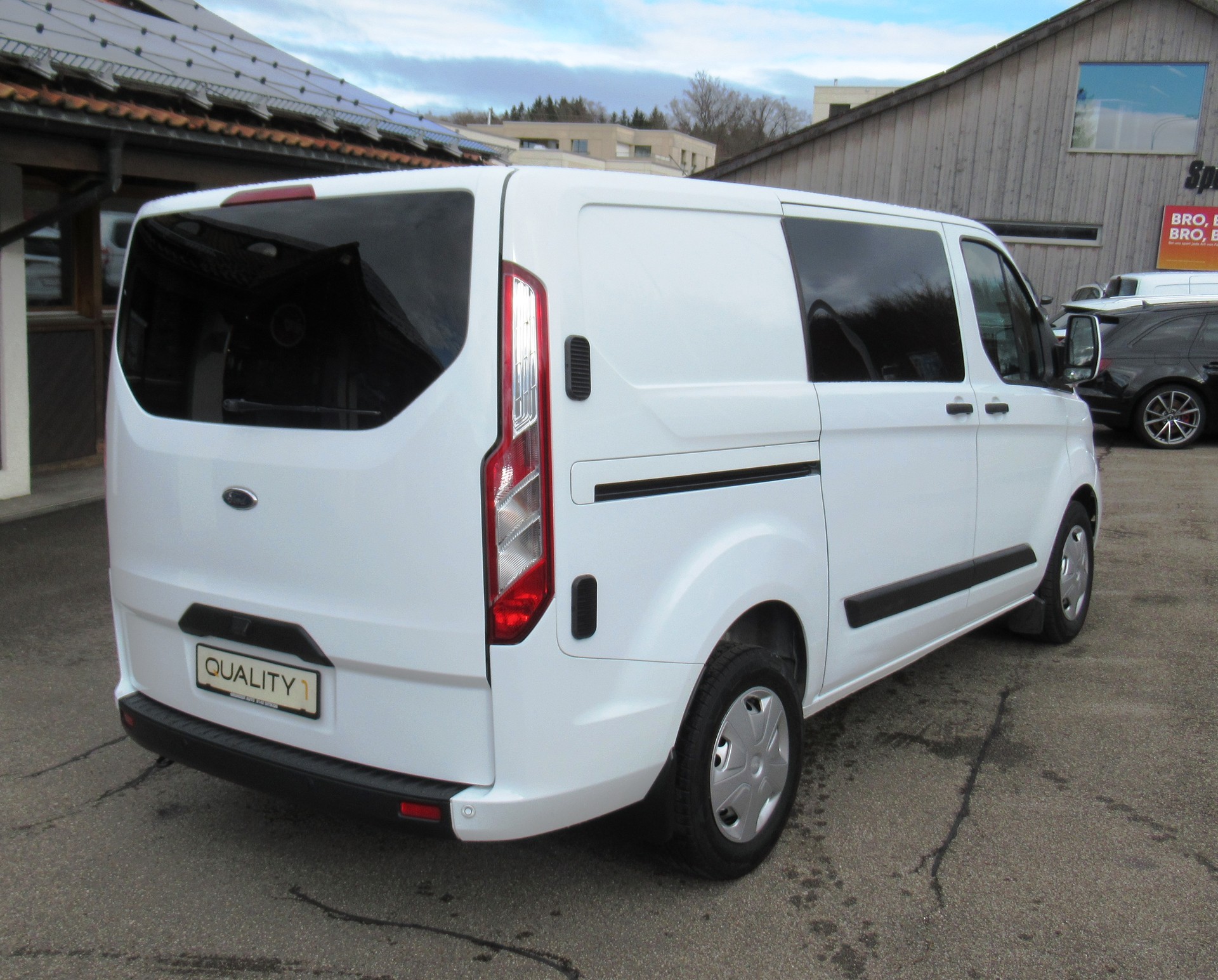 FORD Transit Custom Van 340 L1H1 Trend A-image-2
