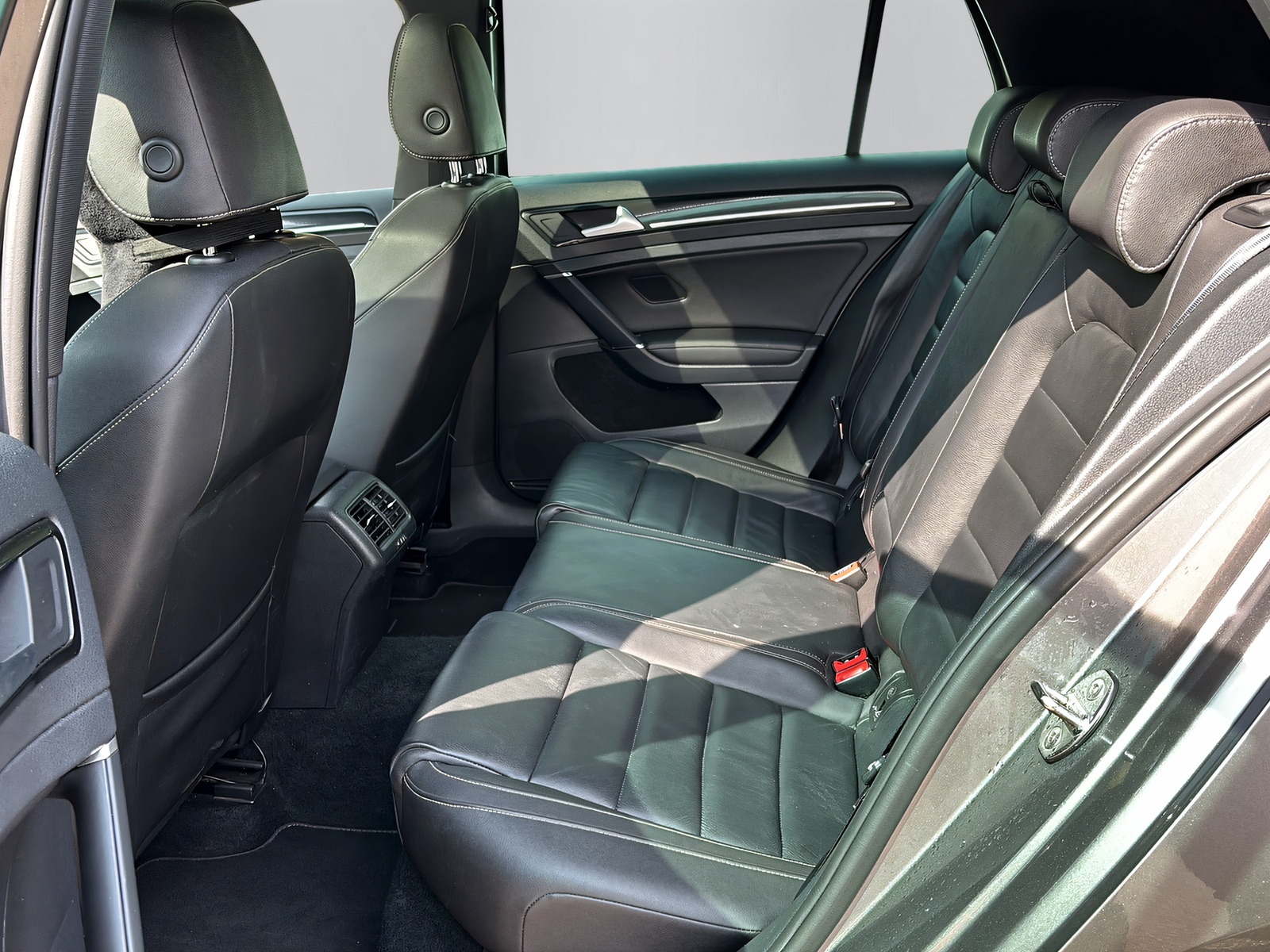 VW Golf VII 2.0 TSI R360S DSG 4motion-image-11