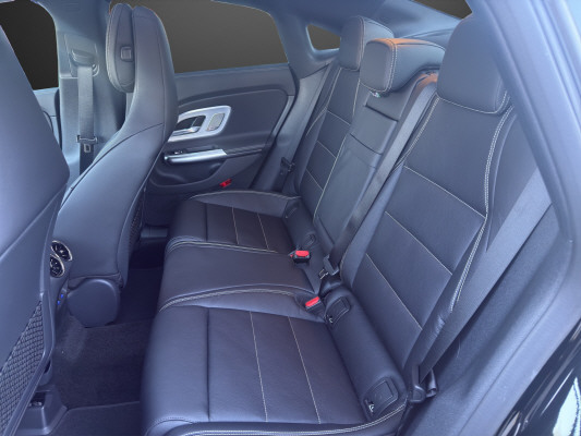 MERCEDES-BENZ CLA 220 8G-DCT 4Matic-image-9