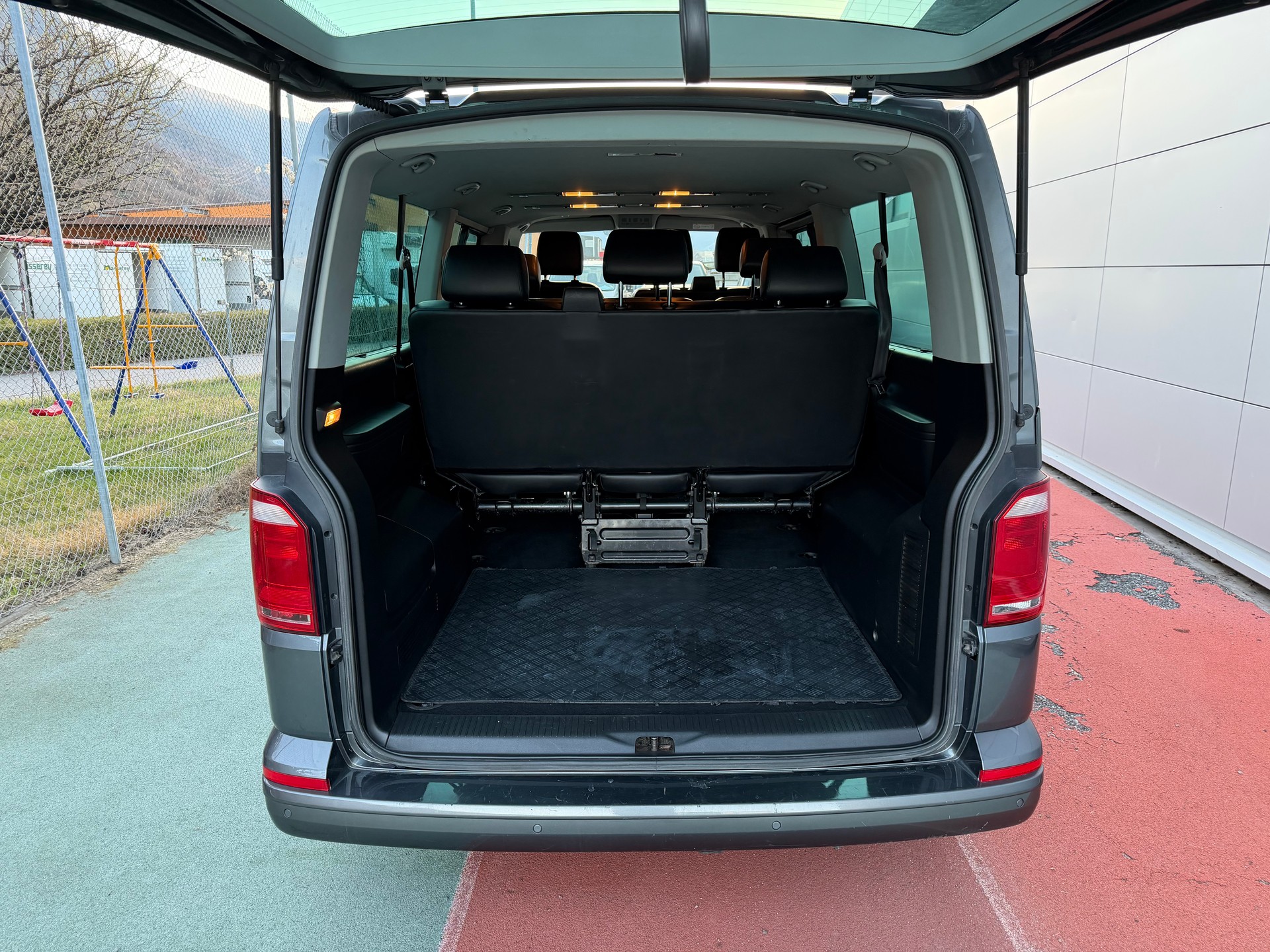 VW T6 2.0 TDI 4Motion-image-12