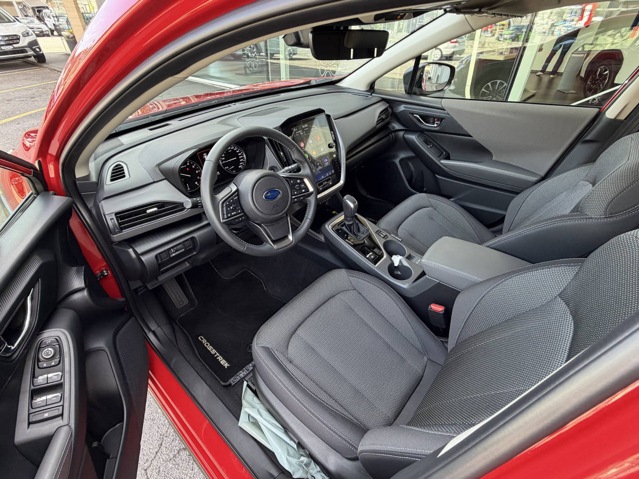 SUBARU Crosstrek 2.0i e-Boxer Swiss Plus-image-7
