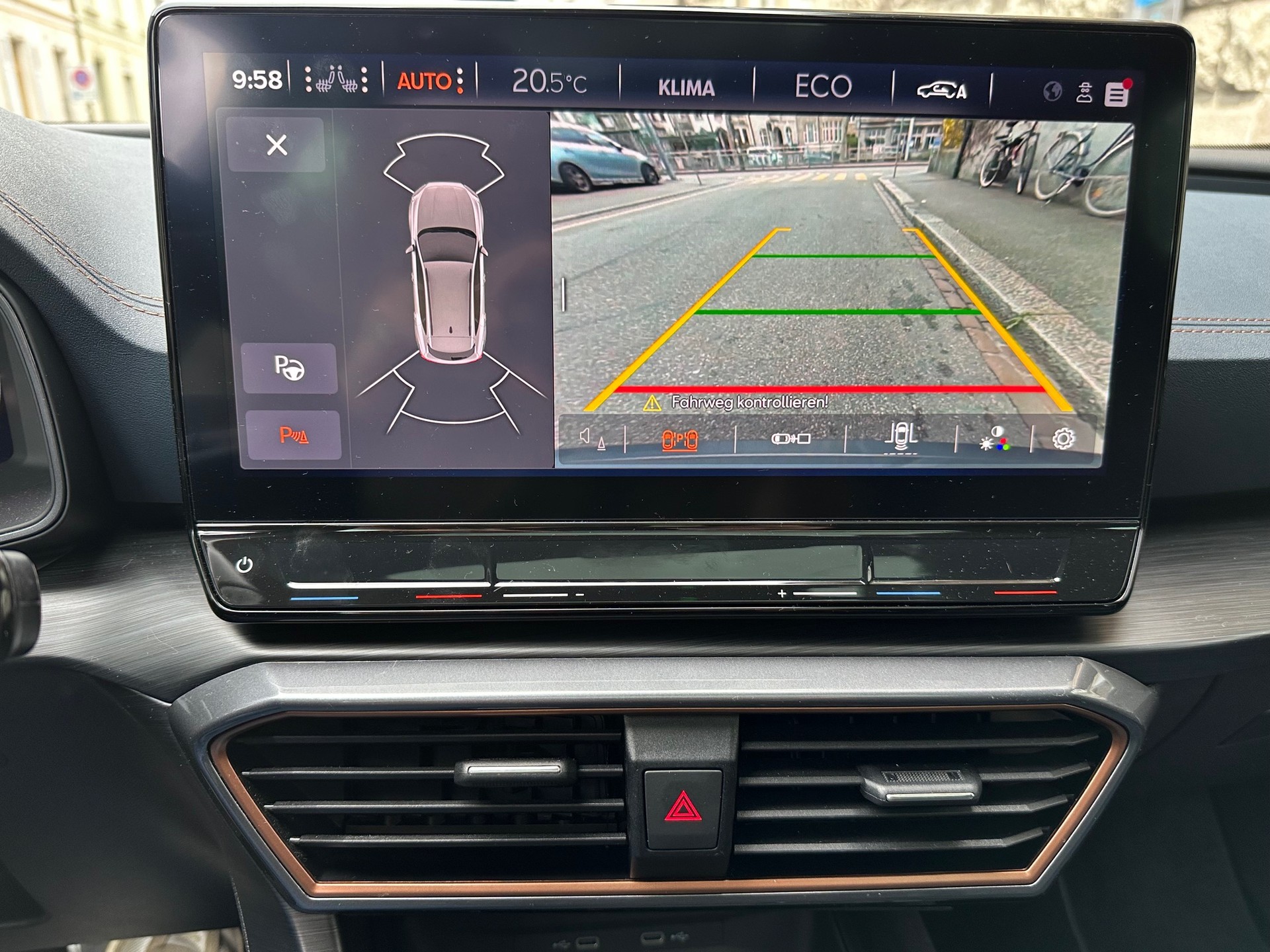 CUPRA Formentor 1.4 e-HYBRID pHEV VZ DSG-image-10