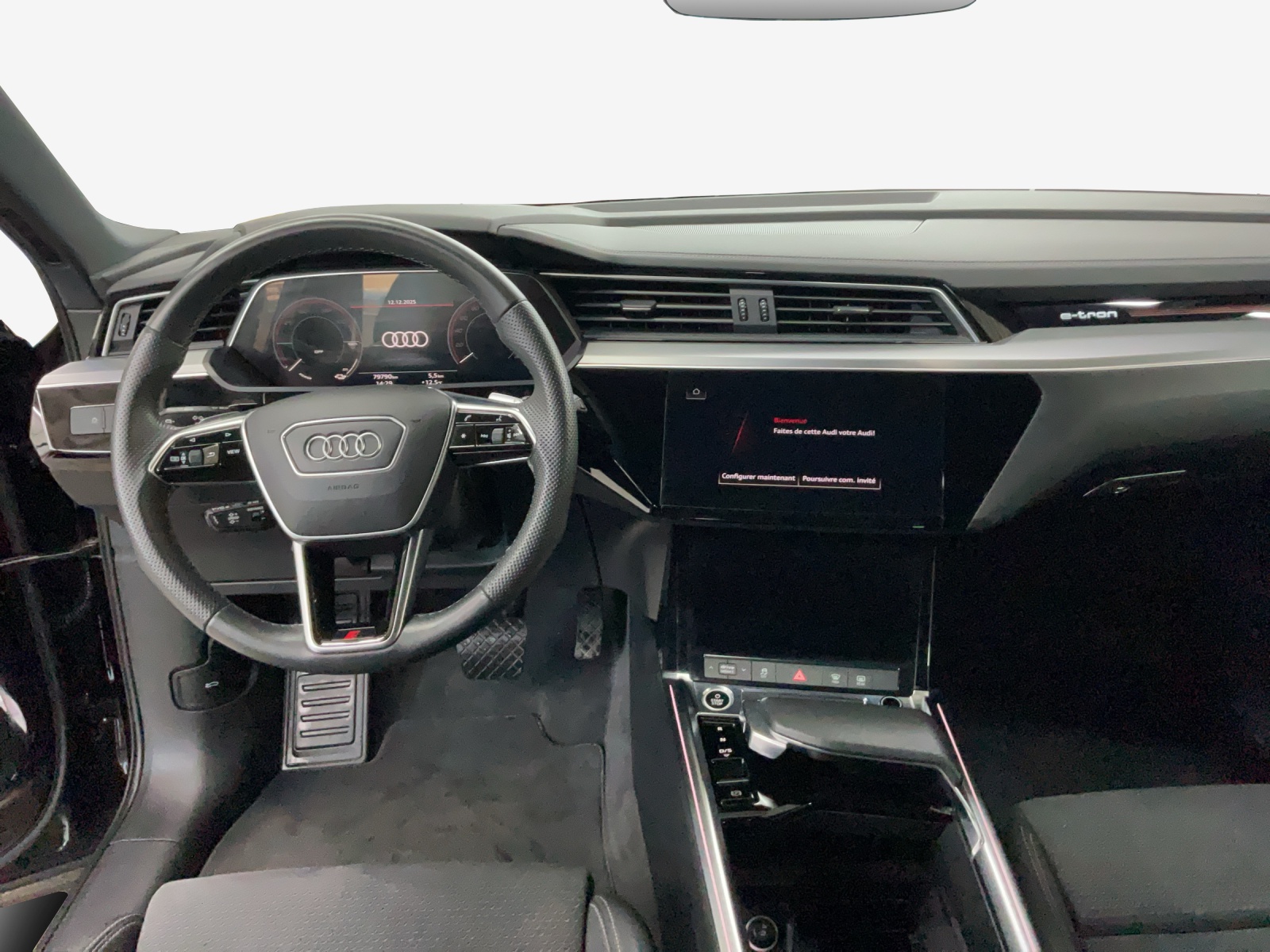 AUDI e-tron 55 S Line Black Edition quattro-image-8