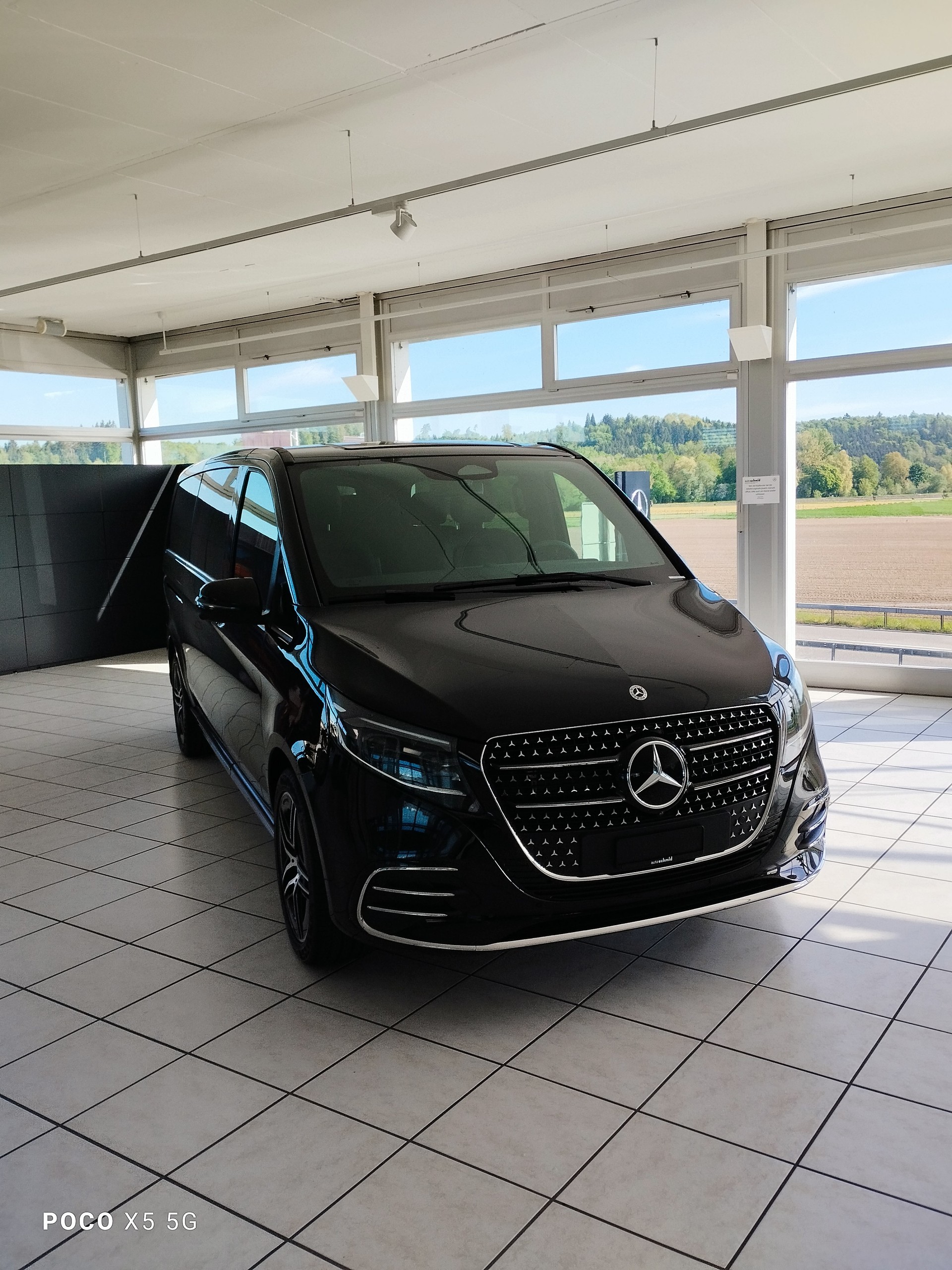 MERCEDES-BENZ V 300 d 4MATIC AVANTGARDE 3430mm E-image-1