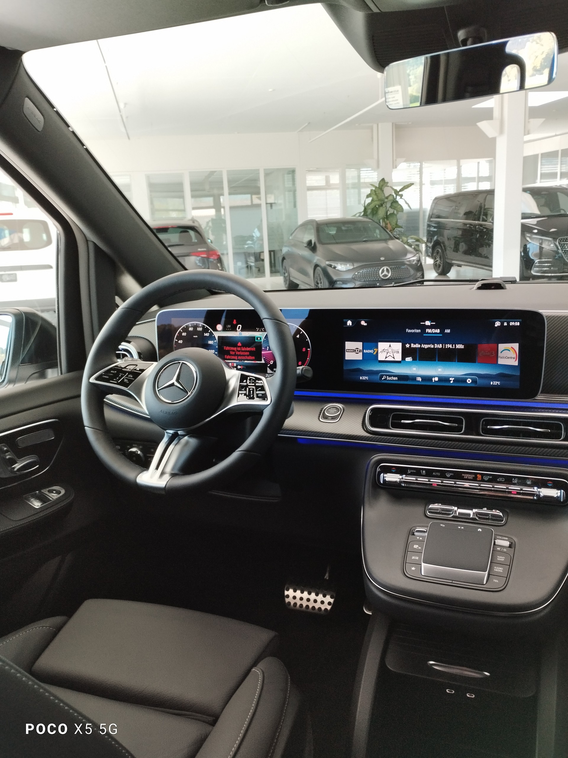 MERCEDES-BENZ V 300 d 4MATIC AVANTGARDE 3430mm E-image-11