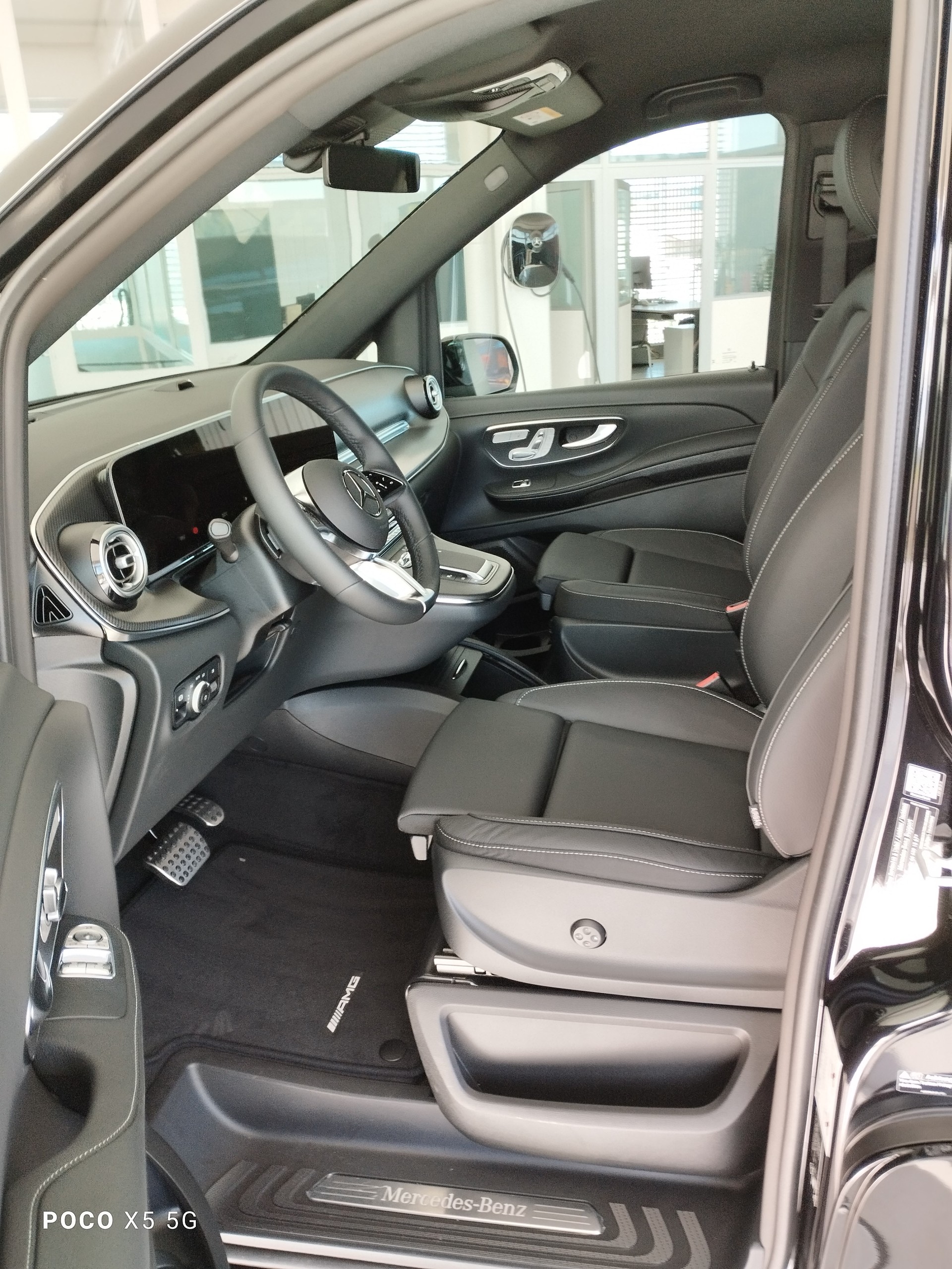 MERCEDES-BENZ V 300 d 4MATIC AVANTGARDE 3430mm E-image-5
