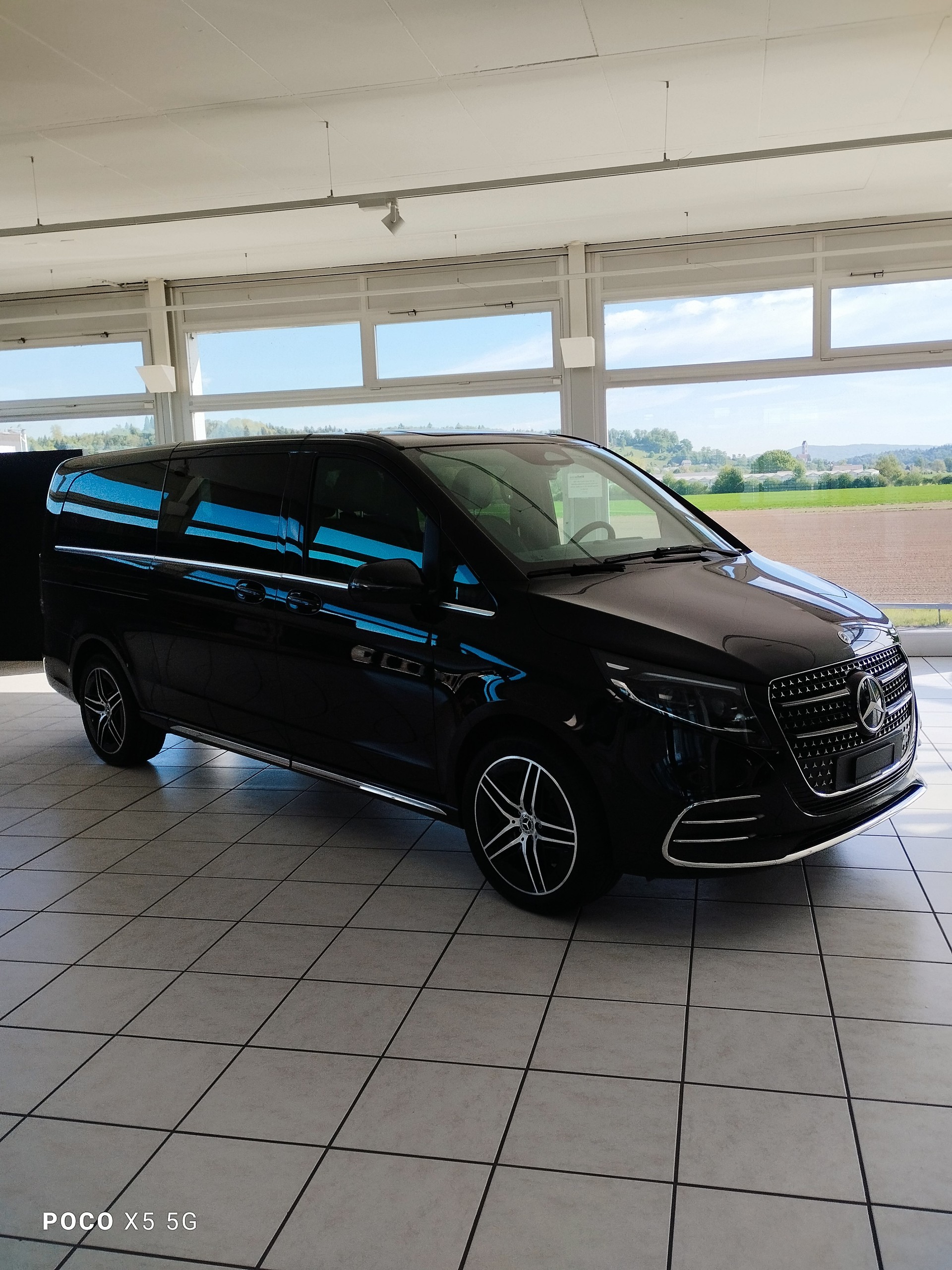 MERCEDES-BENZ V 300 d 4MATIC AVANTGARDE 3430mm E