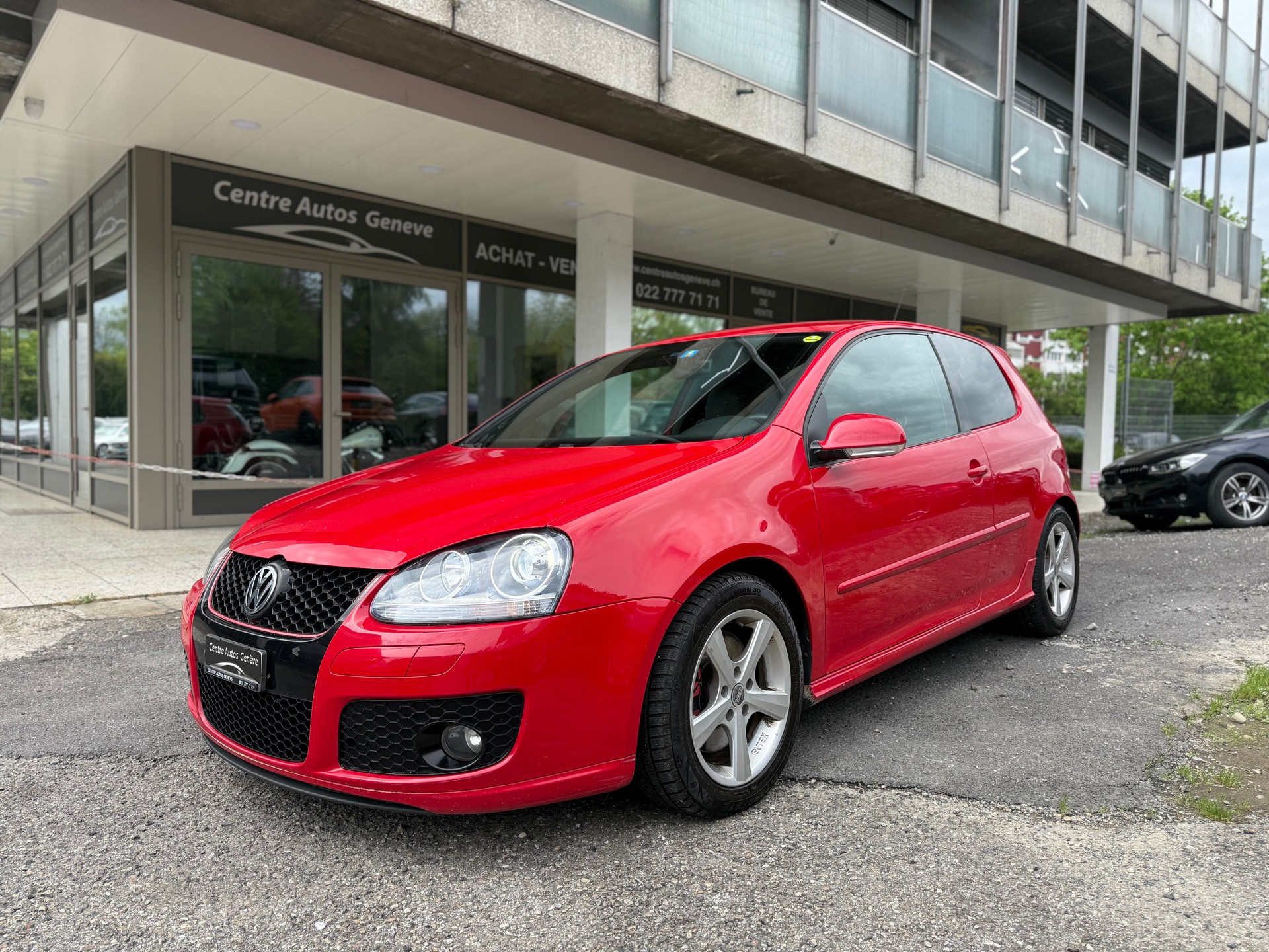 VW Golf 2.0 TFSI GTI-image-2