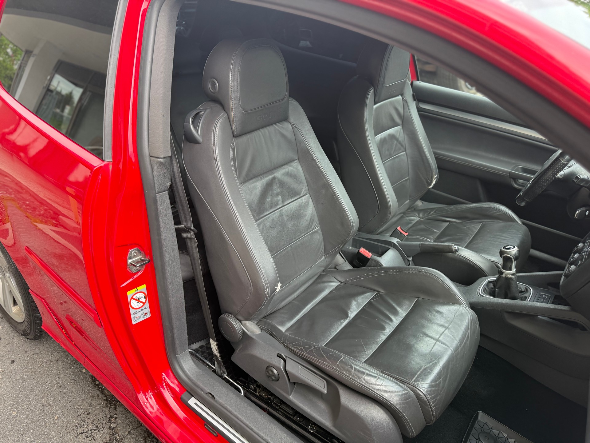 VW Golf 2.0 TFSI GTI-image-8