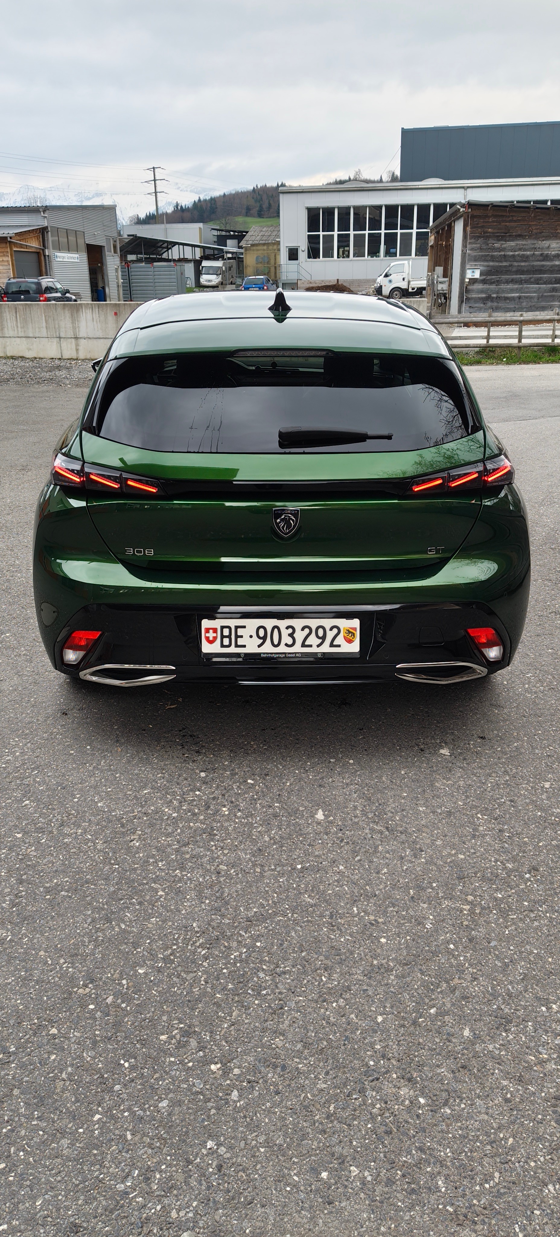 PEUGEOT 308 1.2 Pure Tech GT EAT8-image-13