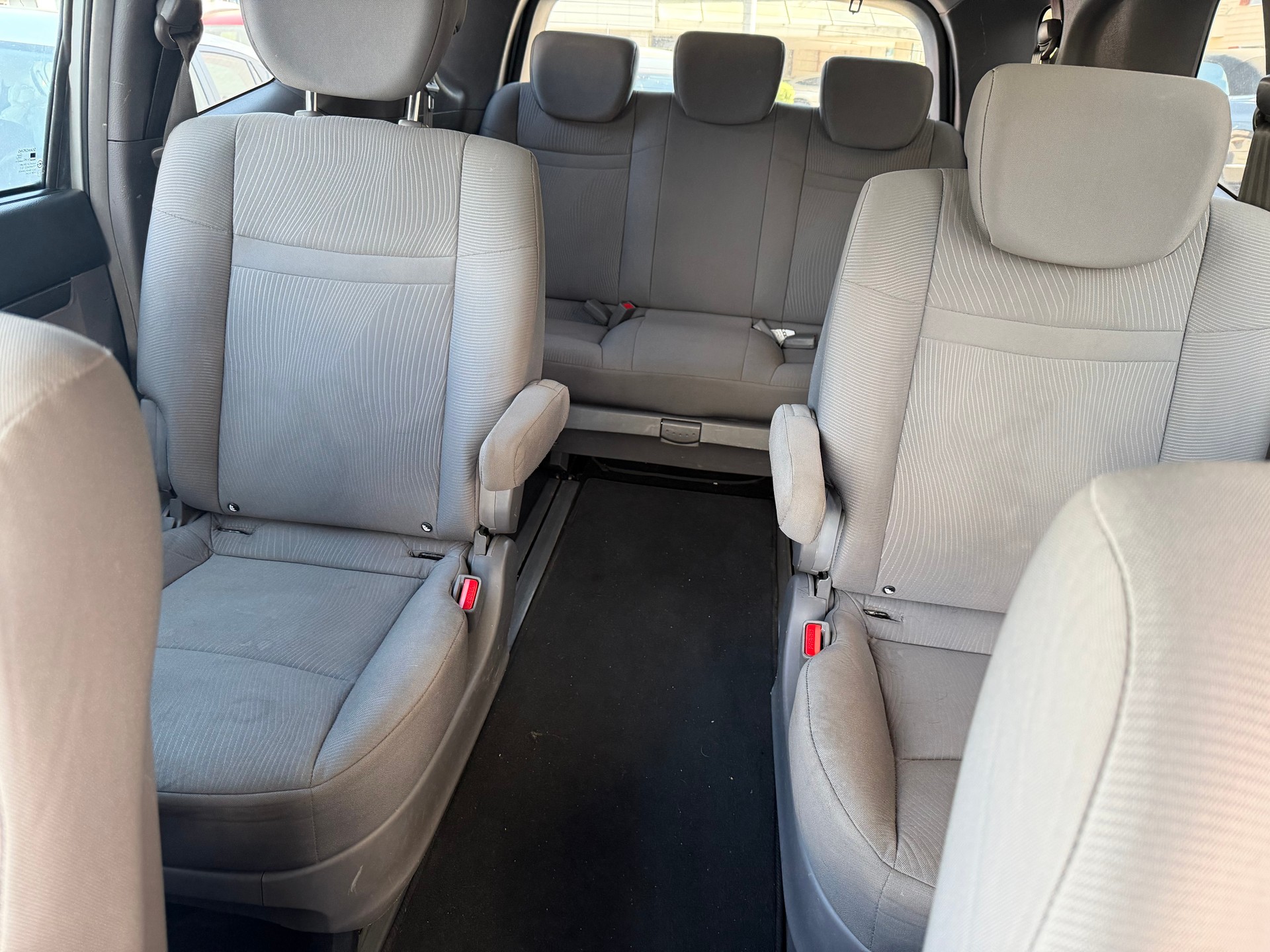 KGM-SsangYong Rodius SV200 e-XDi Sapphire 4WD E-Tronic-image-6