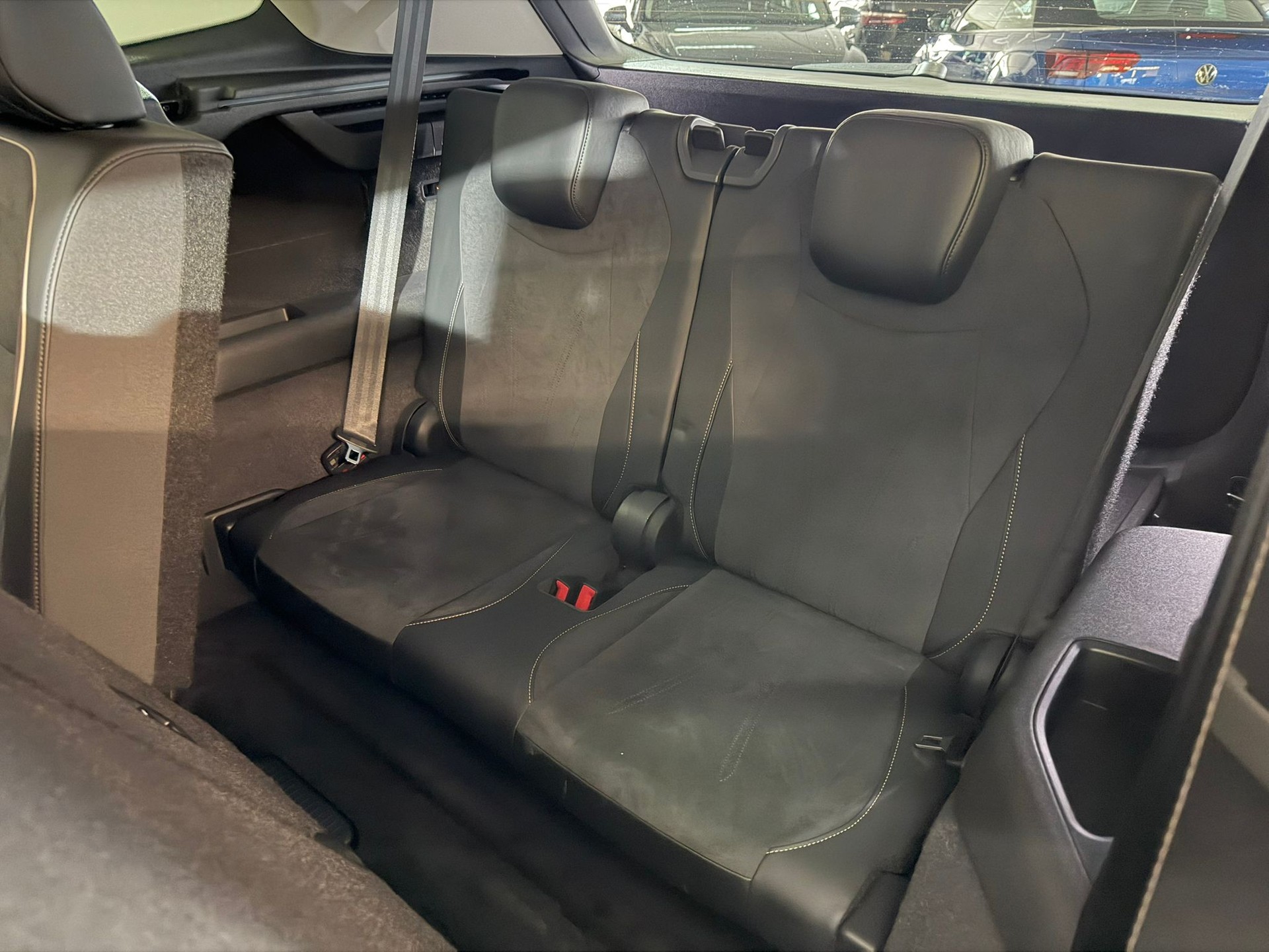 VW Tayron 2.0 TSI Elegance DSG 4Motion-image-11