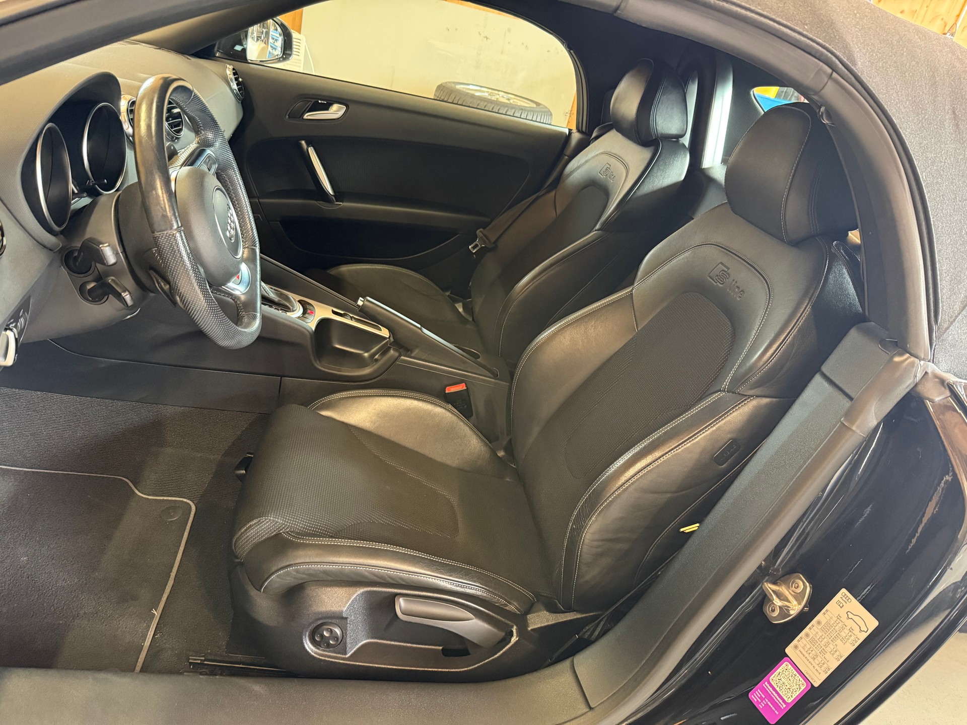 AUDI TT Roadster 2.0 TFSI quattro S-tronic-image-11