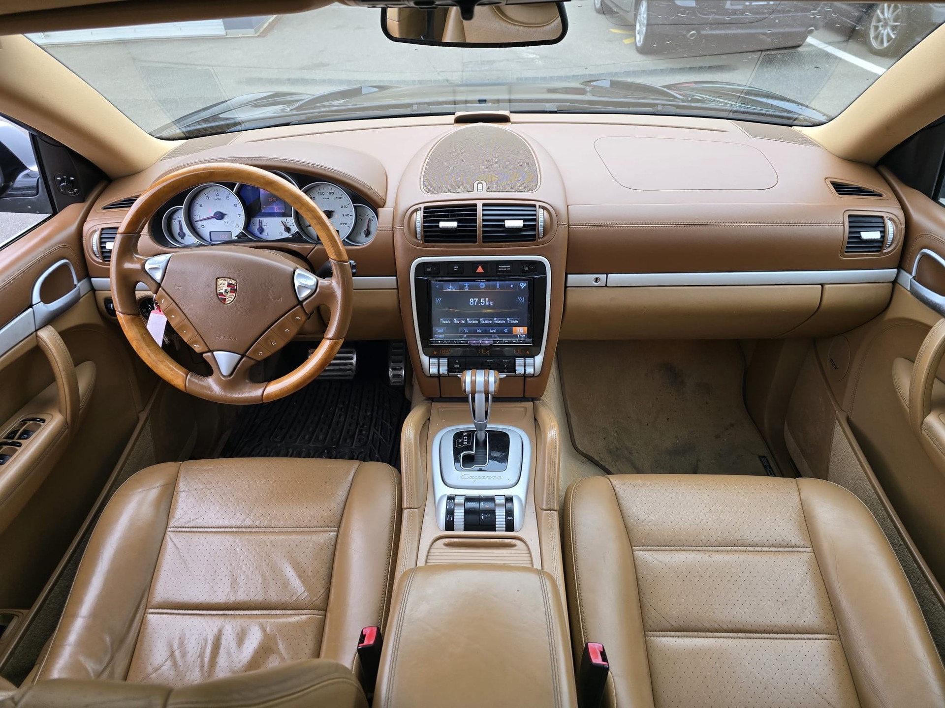 PORSCHE Cayenne S-image-11