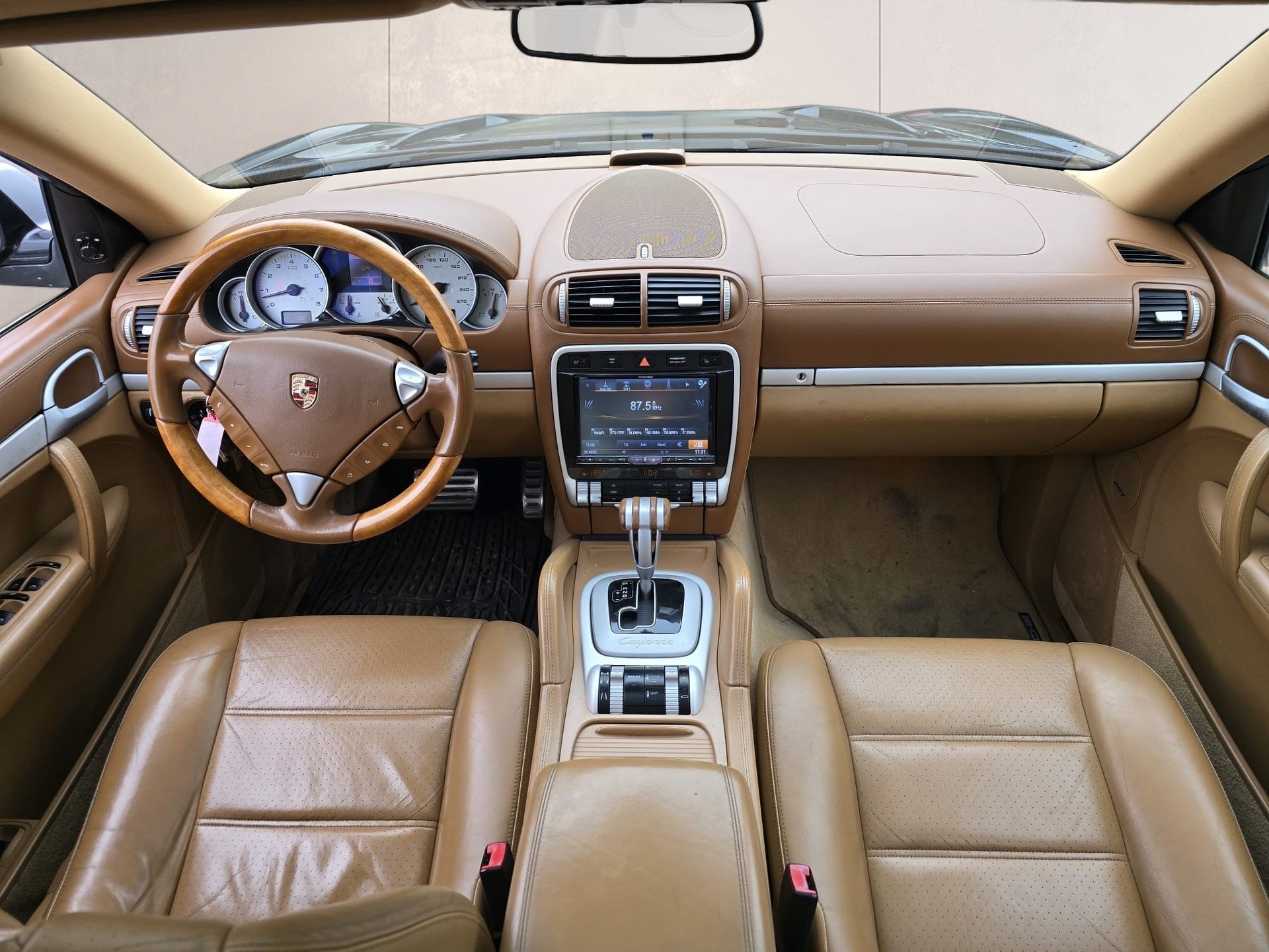 PORSCHE Cayenne S-image-11