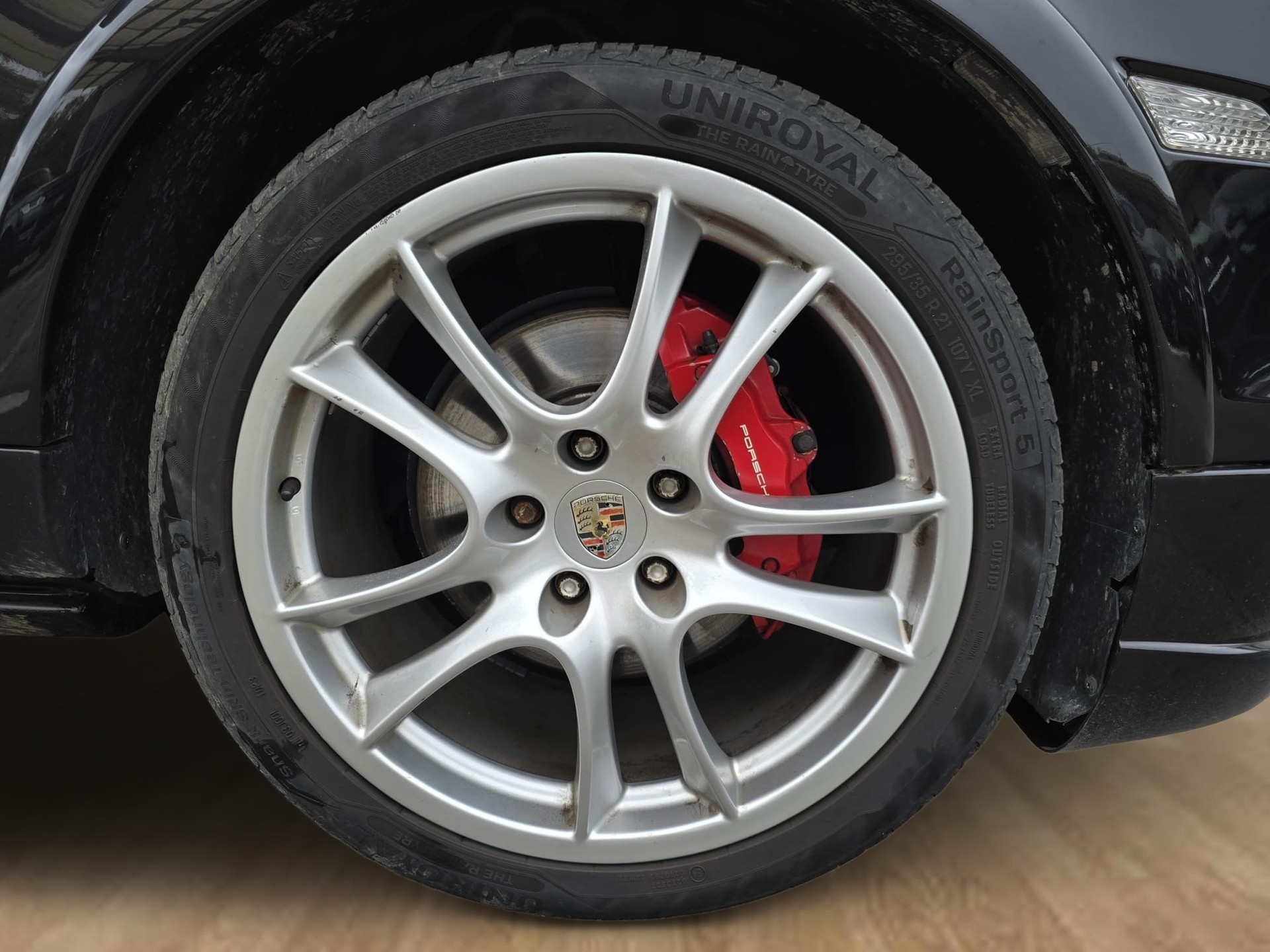 PORSCHE Cayenne S-image-9