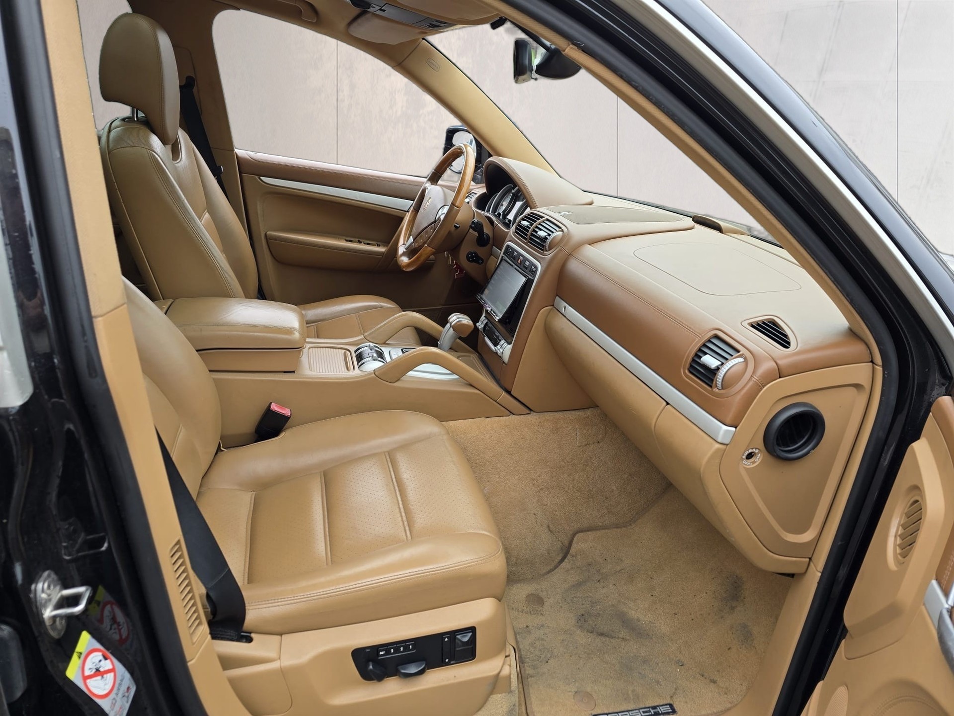 PORSCHE Cayenne S-image-12