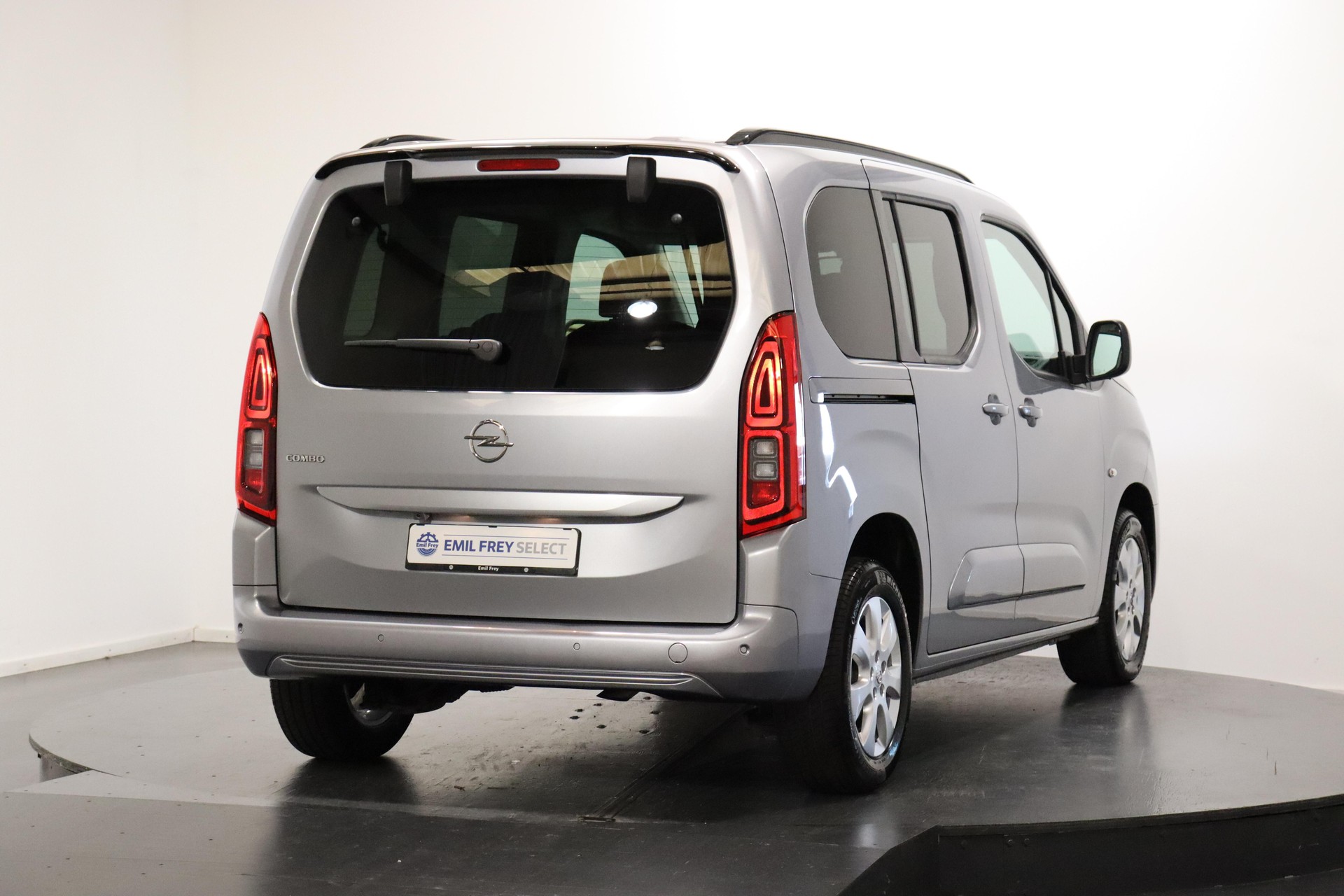OPEL Combo Life 1.5 D Ultimate S/S-image-4