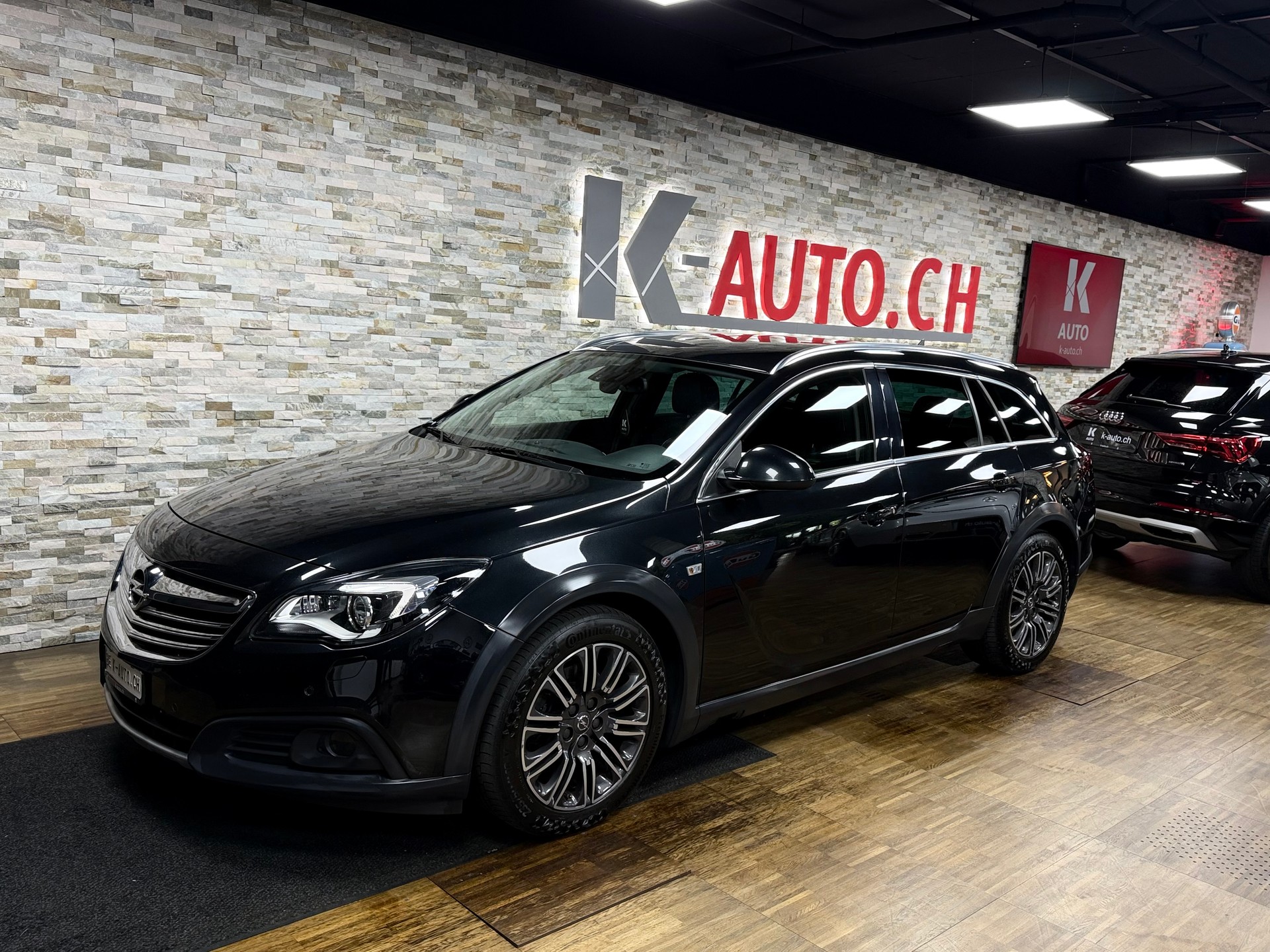 OPEL Insignia Country Tourer 2.0 CDTI 4WD Automatic-showroom-element-1