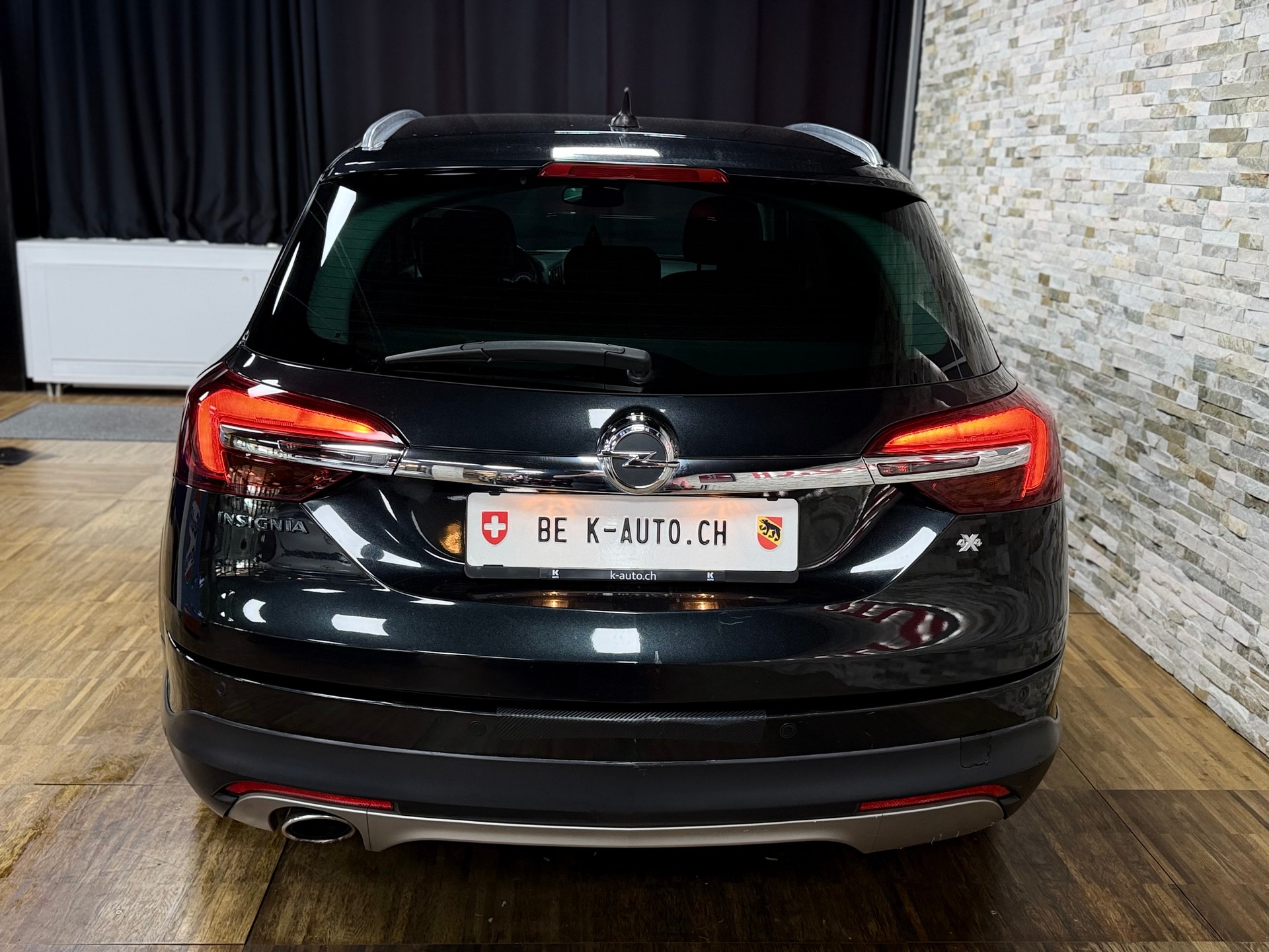 OPEL Insignia Country Tourer 2.0 CDTI 4WD Automatic-showroom-element-3