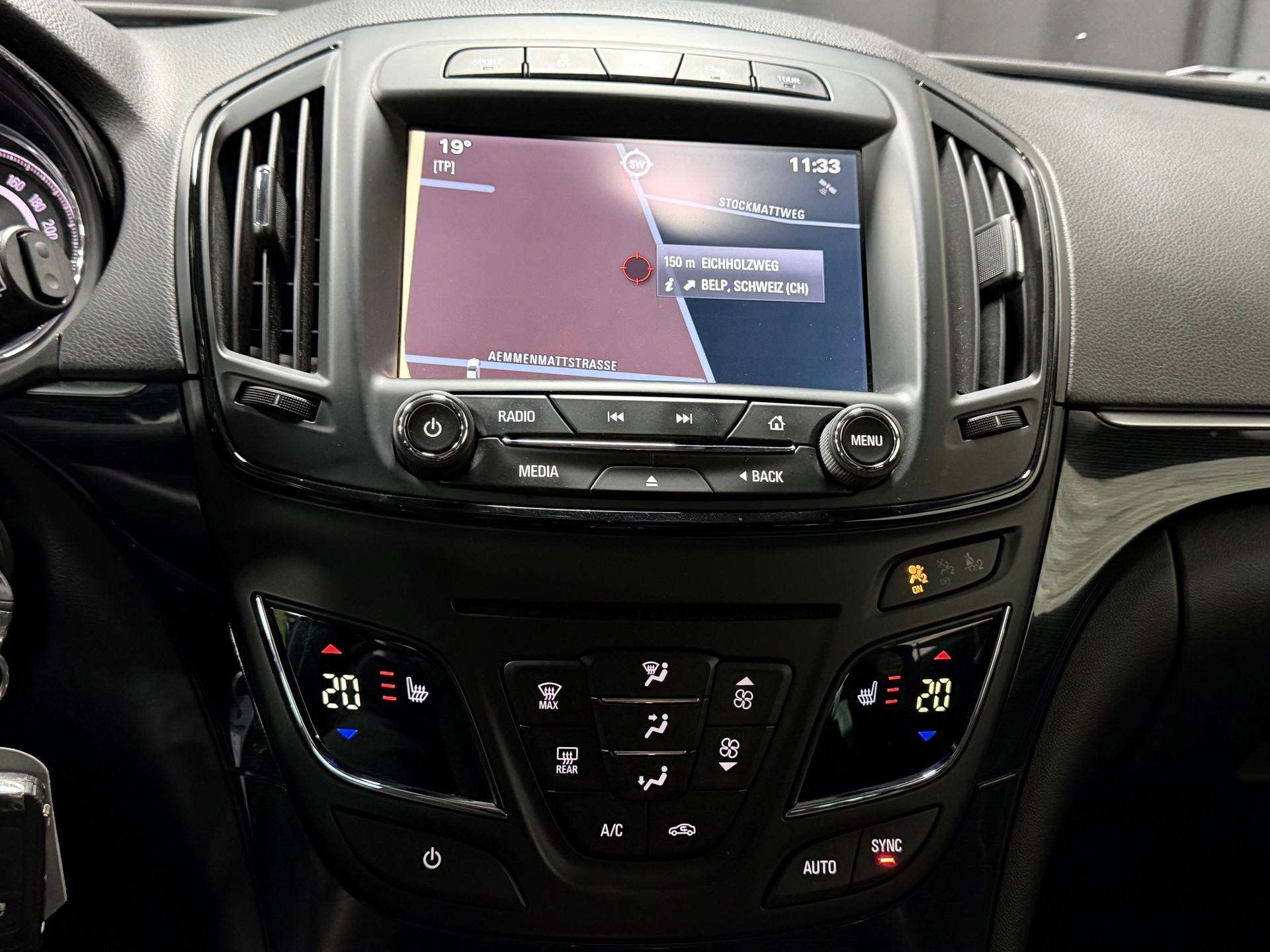OPEL Insignia Country Tourer 2.0 CDTI 4WD Automatic-image-19