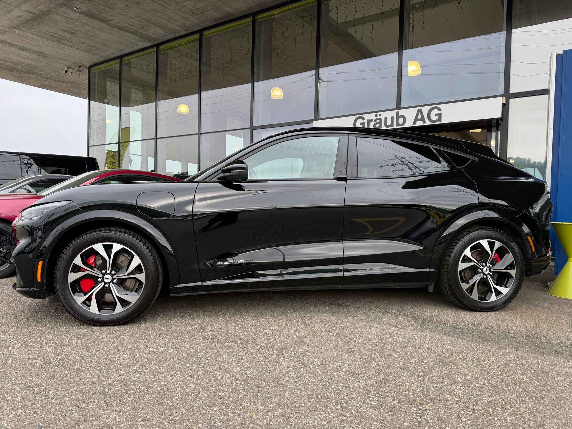 FORD Mustang MACH-E Premium AWD 88 kWh-image-2