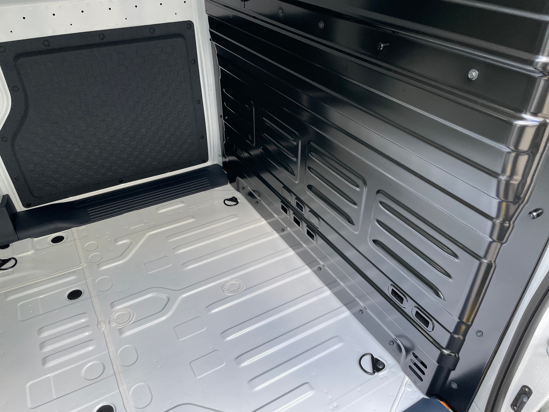 KIA PV5 Cargo 71.2 kWh Elite, mit Wärmepumpe-image-6