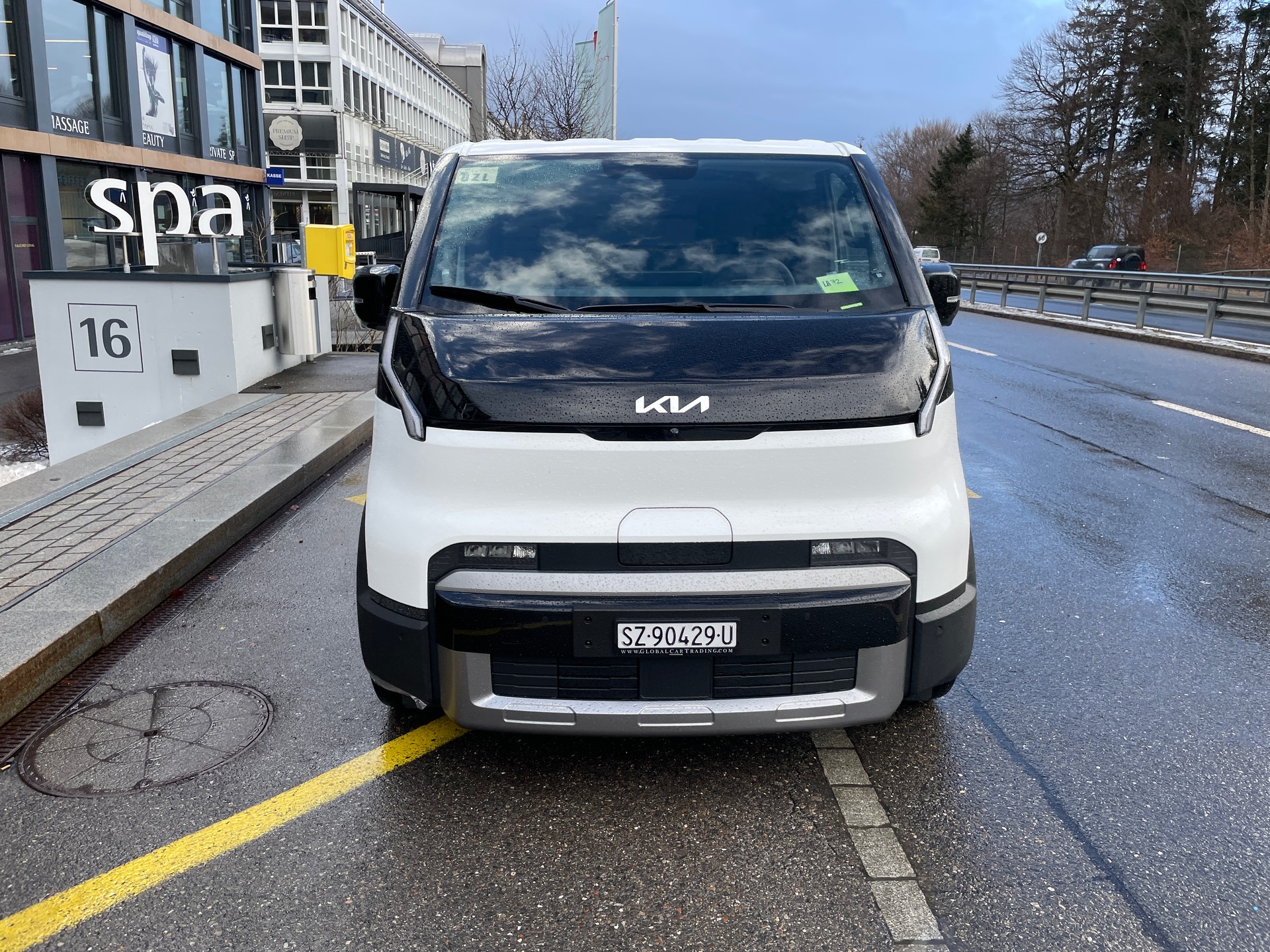 KIA PV5 Cargo 71.2 kWh Elite, mit Wärmepumpe-showroom-element-1