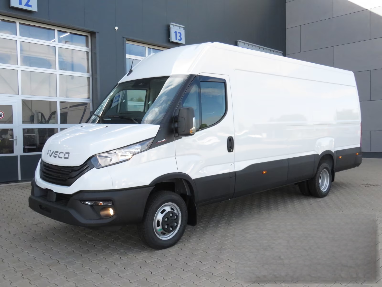 IVECO 50 C 18H-image-0