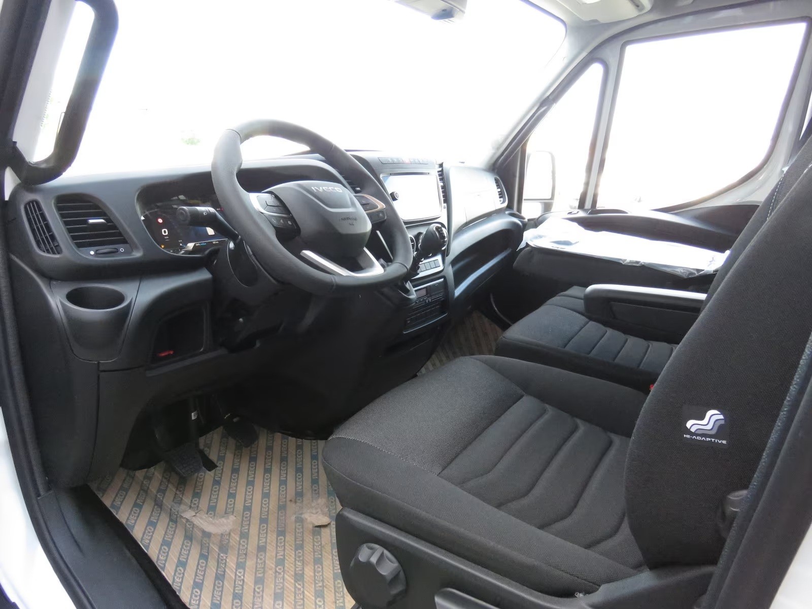IVECO 50 C 18H-image-5