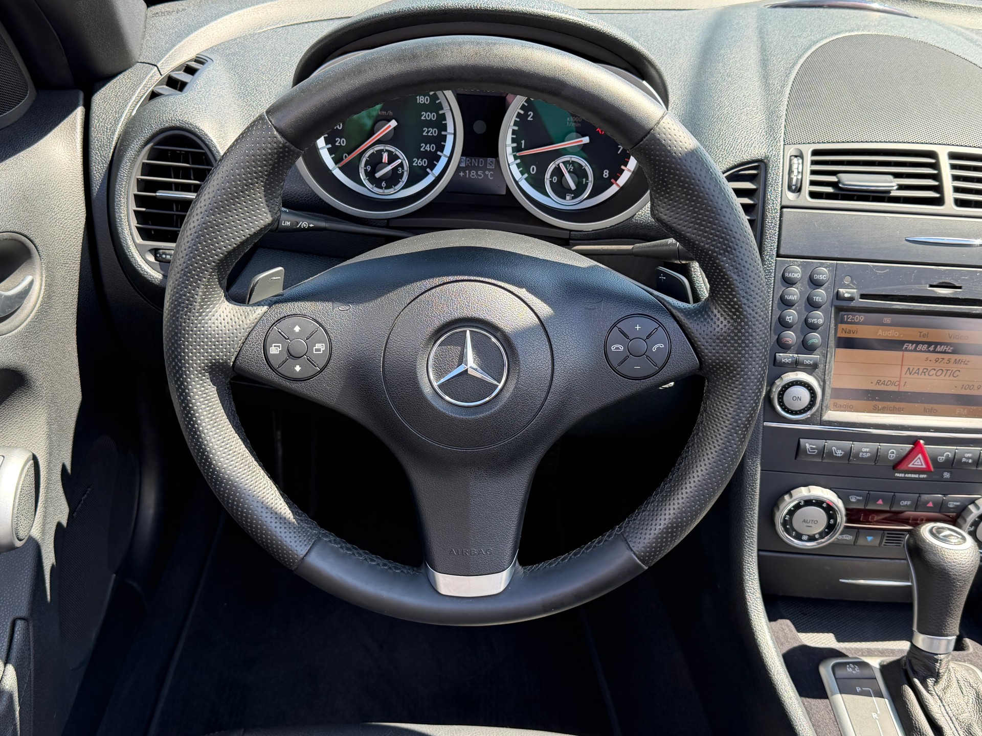 MERCEDES-BENZ SLK 350 7G-Tronic Black&Silber Edition-image-10