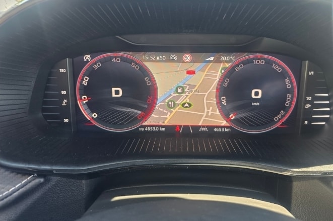 SKODA Fabia 1.0 TSI Monte Carlo DSG-image-8