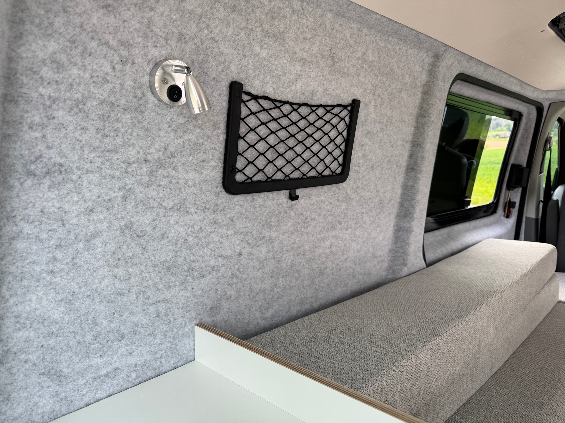 VW T5 Saranda Beach-image-7