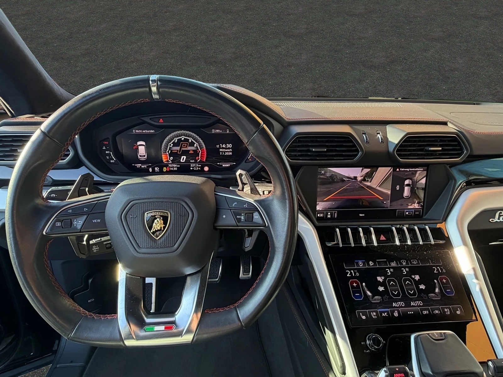 LAMBORGHINI Urus 4.0-image-8