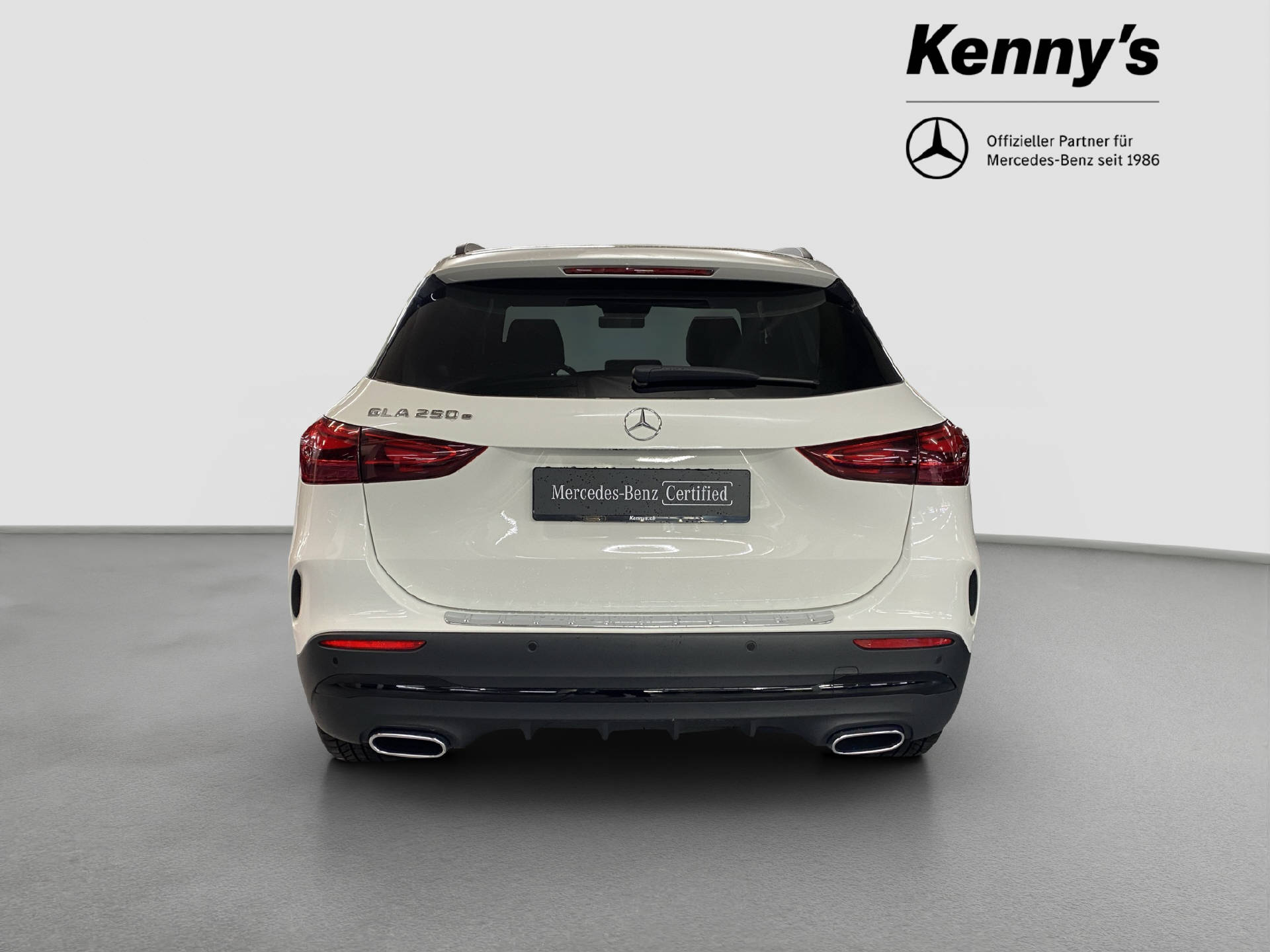 MERCEDES-BENZ GLA 250 e EQ Star AMG Line-image-5