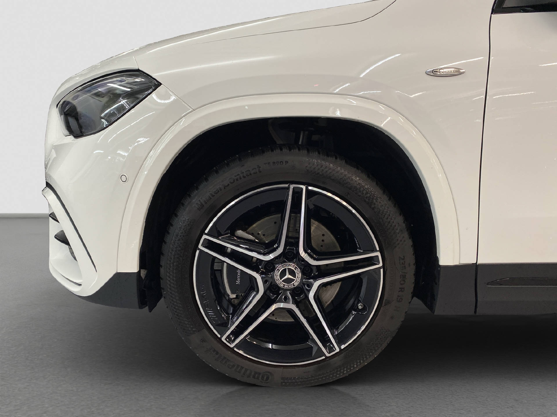 MERCEDES-BENZ GLA 250 e EQ Star AMG Line-image-6