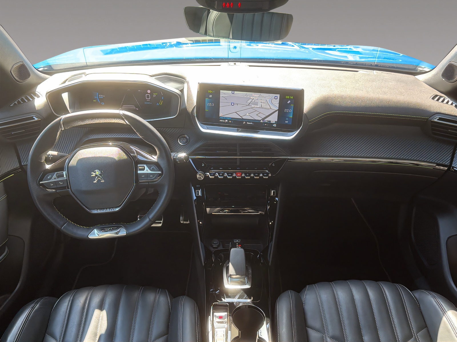 PEUGEOT 2008 e-GT-image-8
