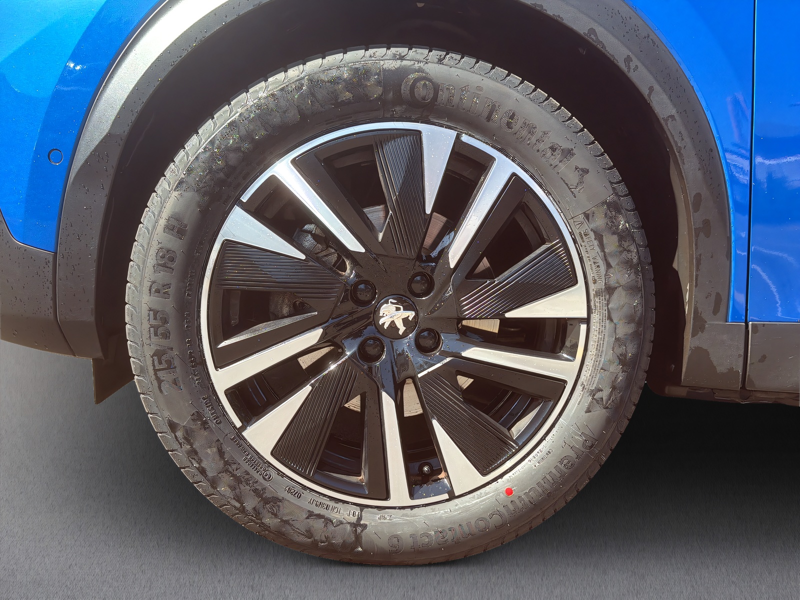 PEUGEOT 2008 e-GT-image-19