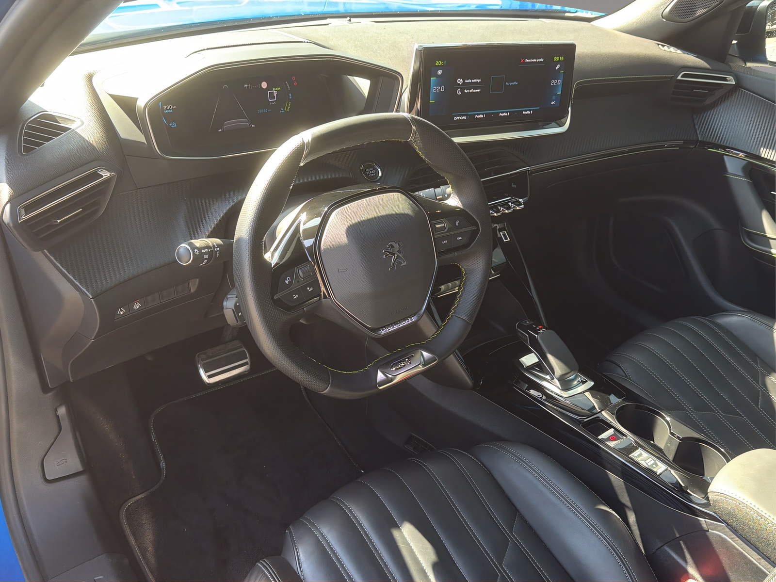 PEUGEOT 2008 e-GT-image-7